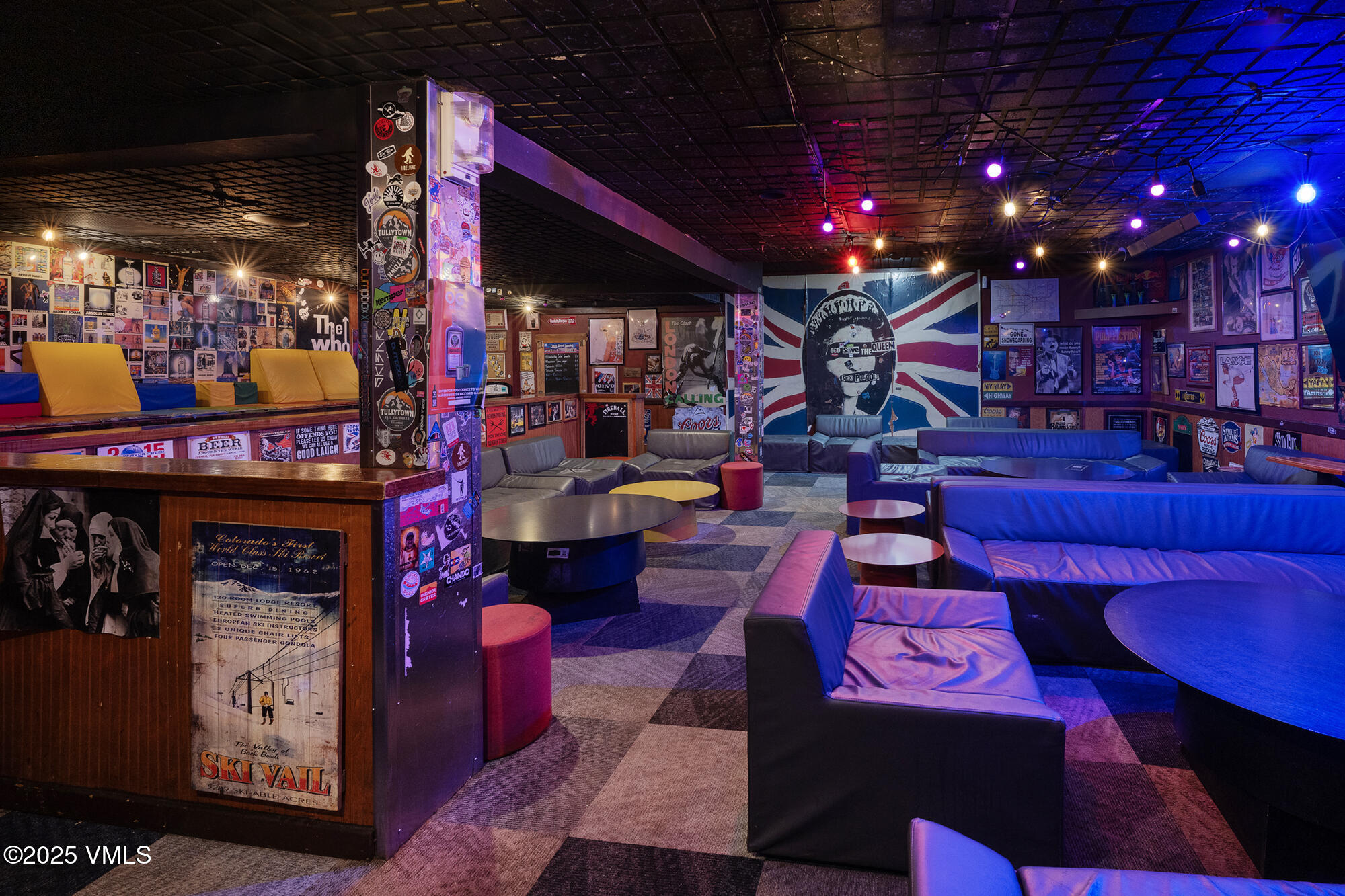 292 E Meadow Drive, 1