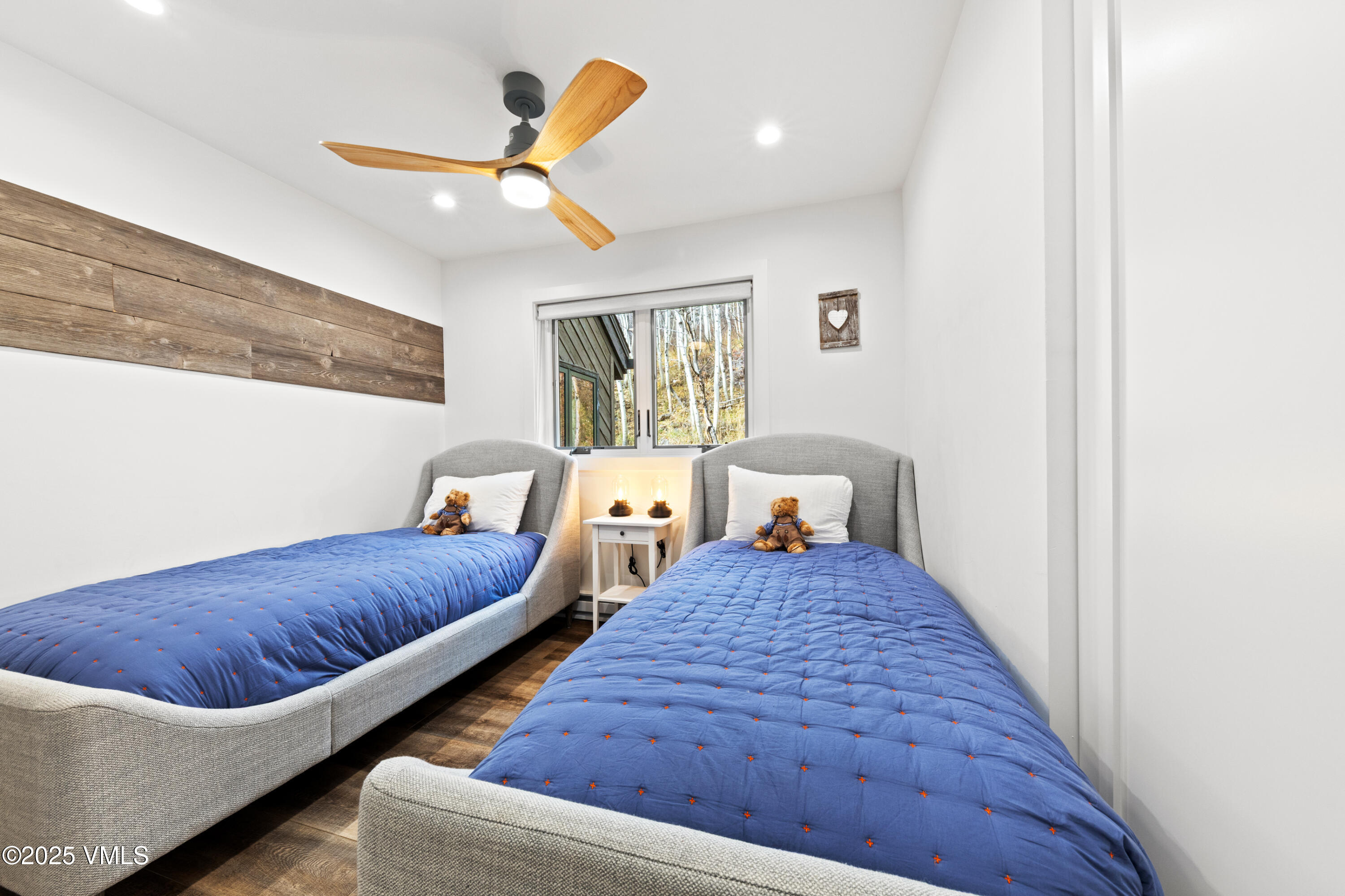 3850 Fall Line Drive, 21 21