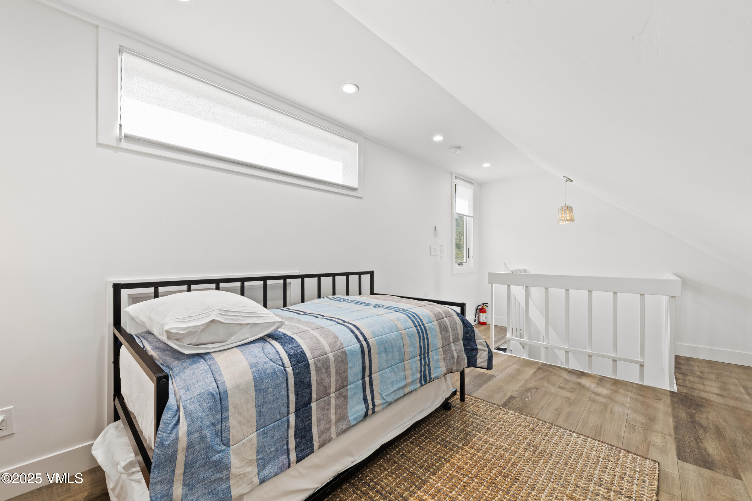 3850 Fall Line Drive, 21 21