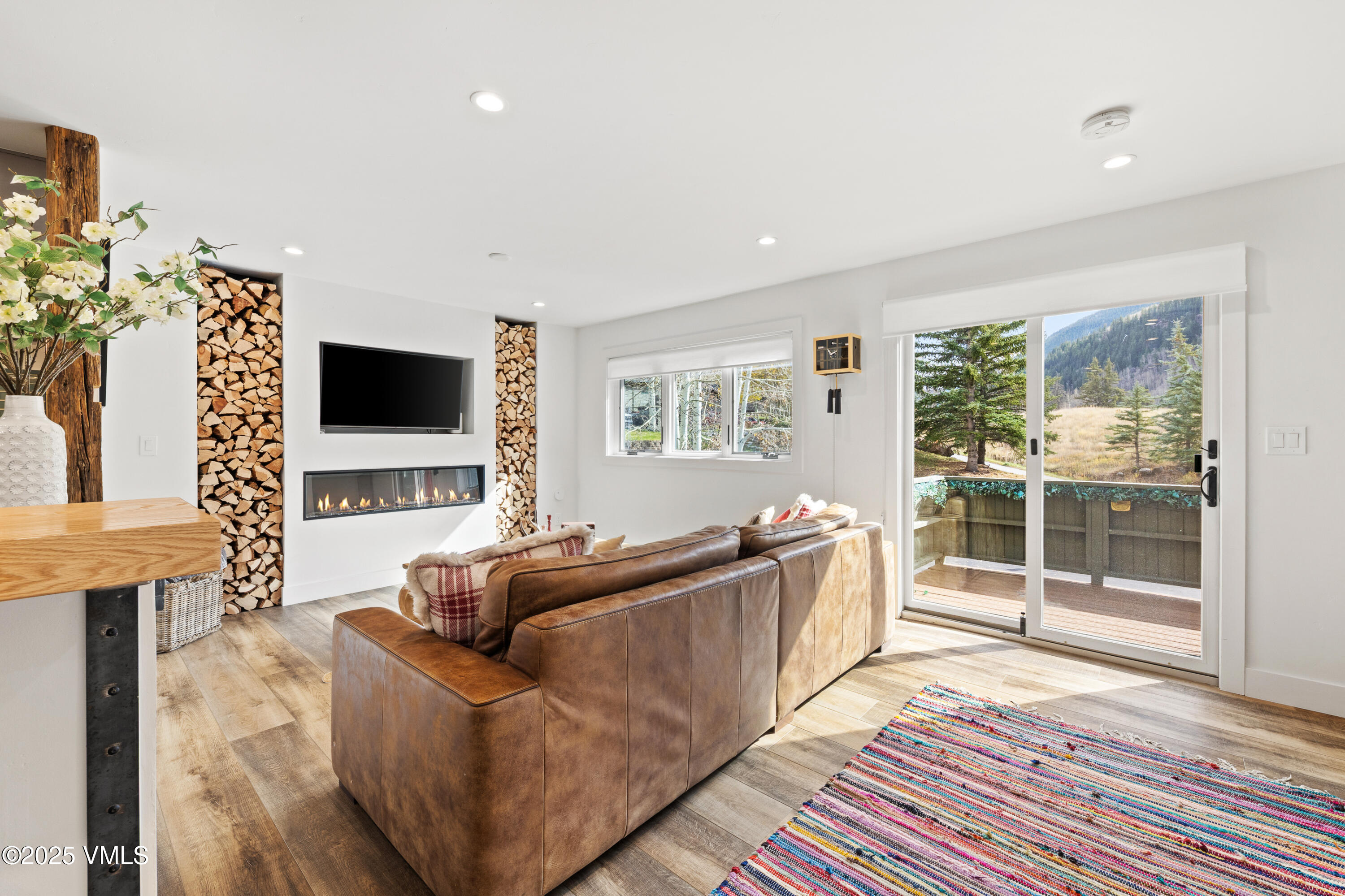 3850 Fall Line Drive, 21 21