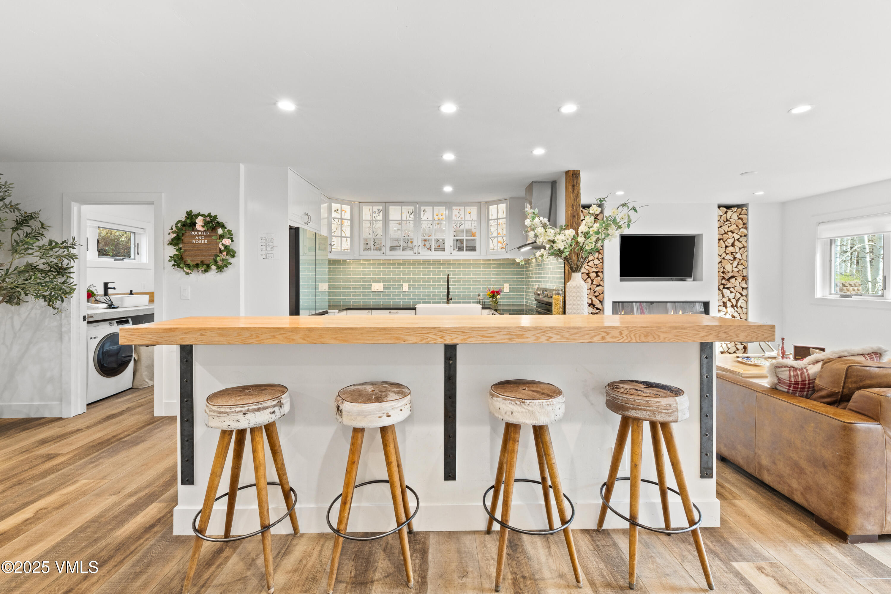 3850 Fall Line Drive, 21 21