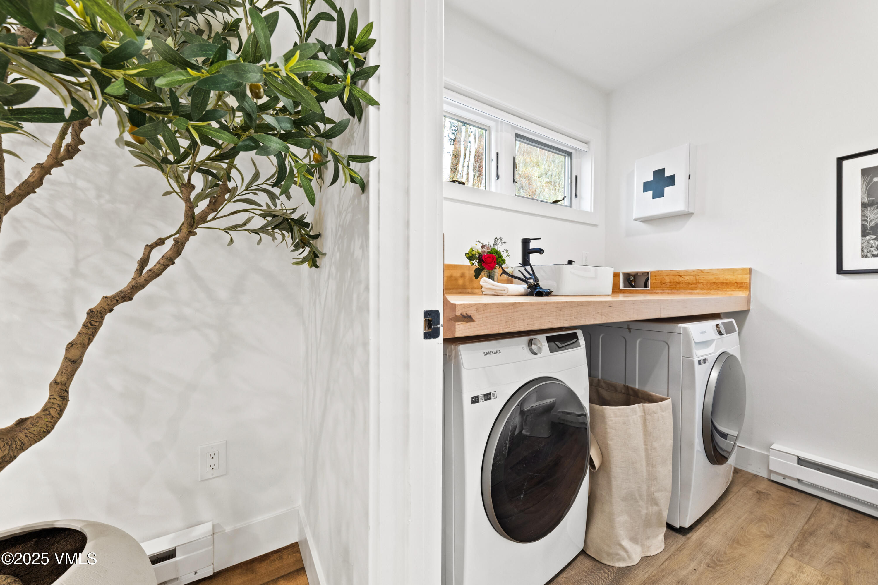 3850 Fall Line Drive, 21 21