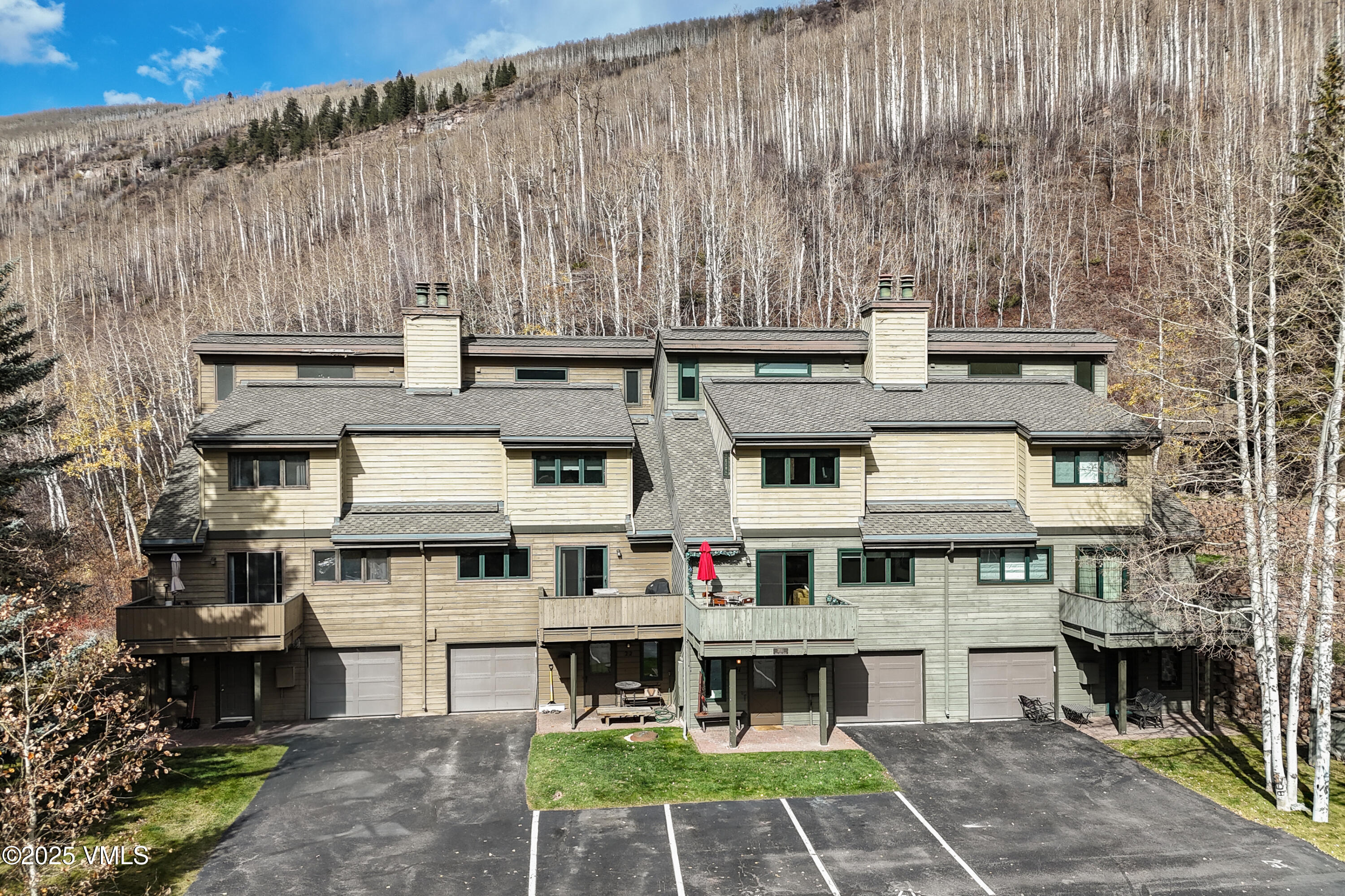 3850 Fall Line Drive, 21 21