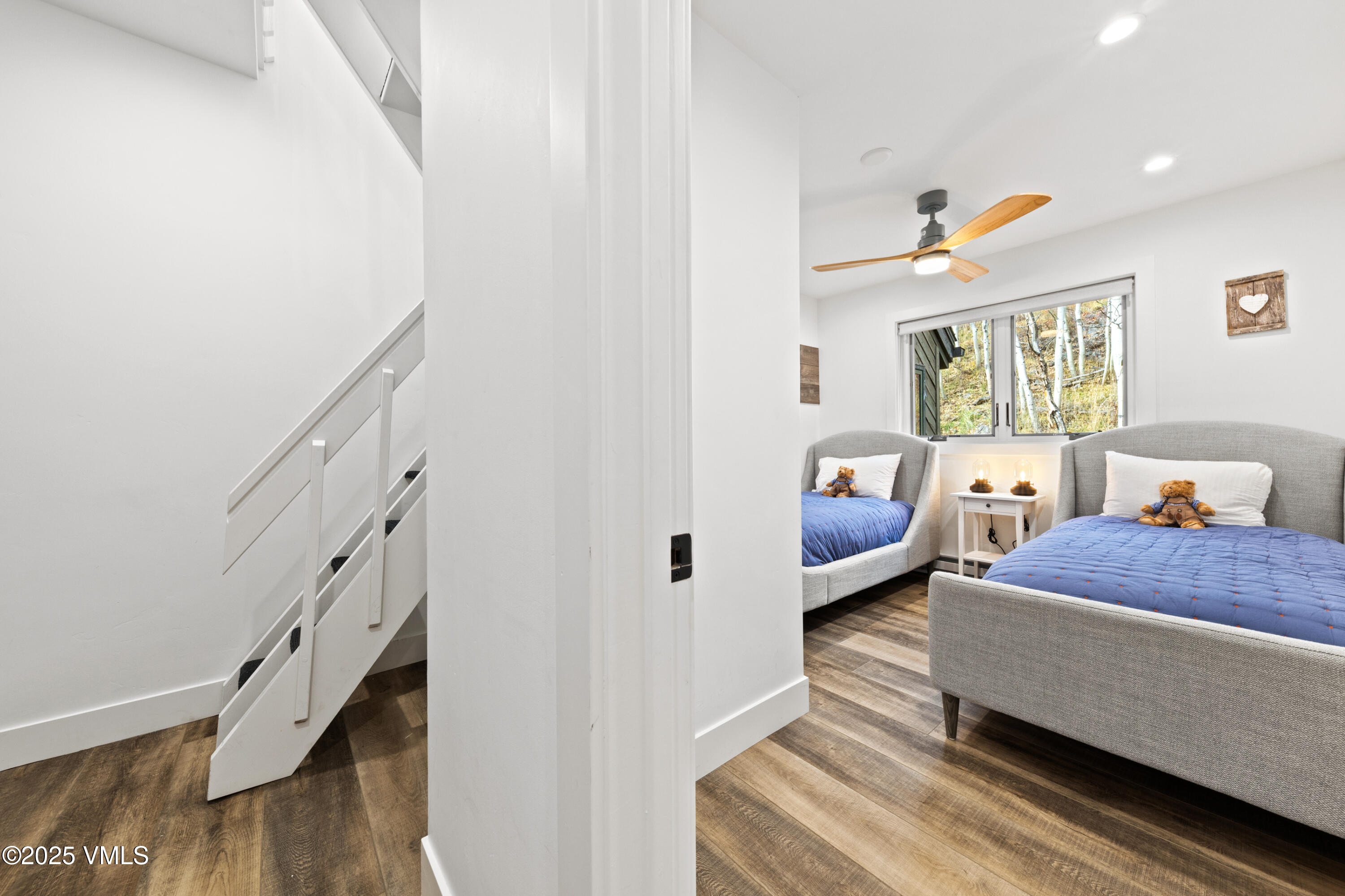 3850 Fall Line Drive, 21 21