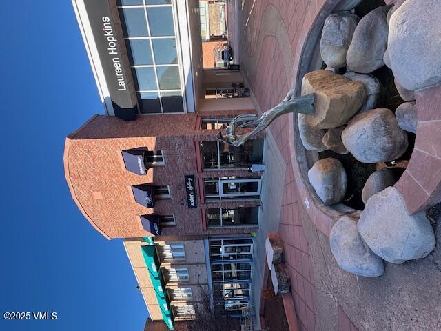 105 Edwards Village Boulevard Unit: D104