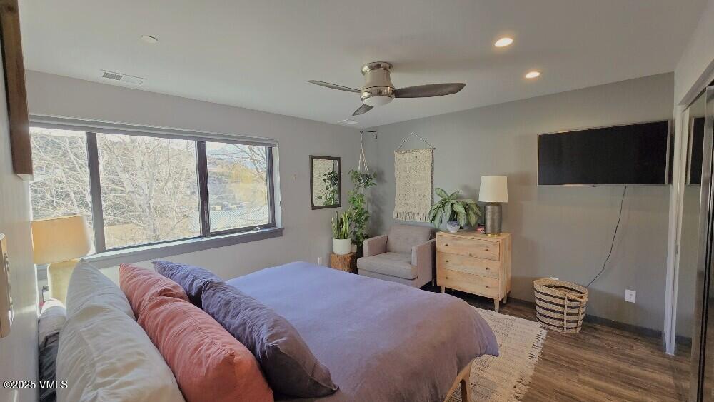 1120 Chambers Avenue 4