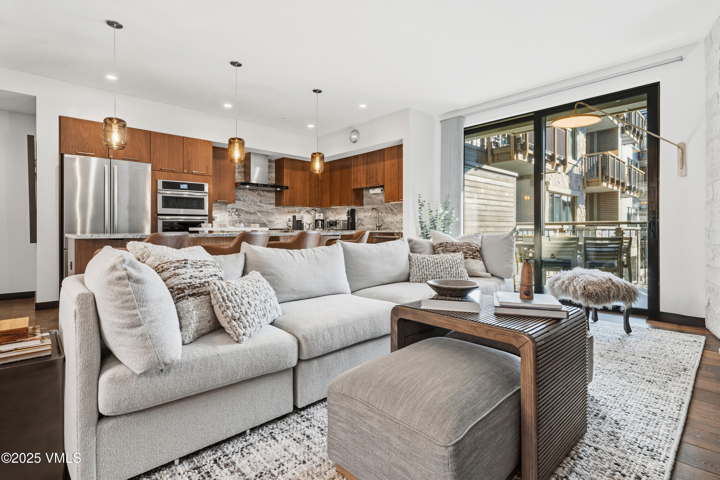 701 W Lionshead E307