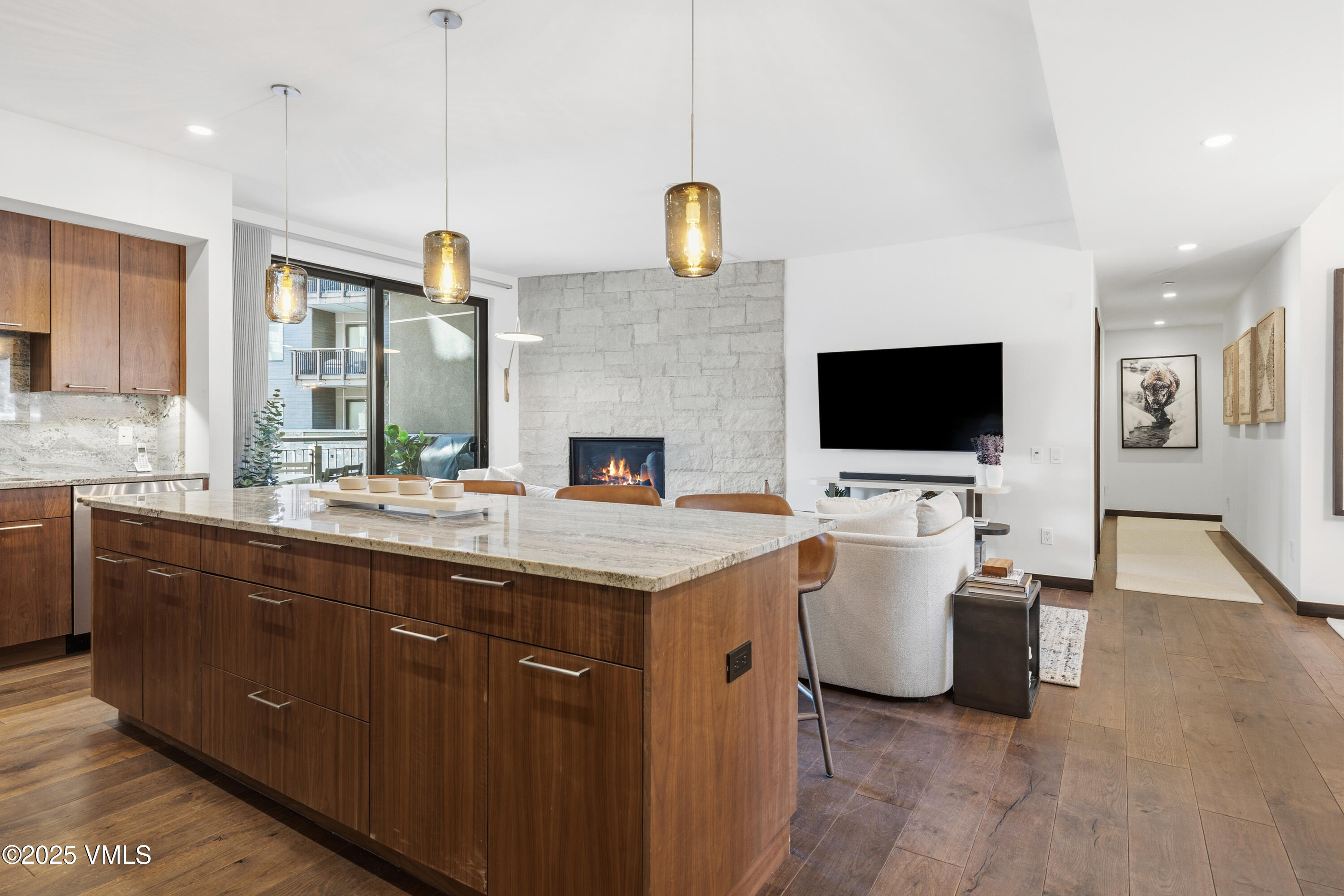 701 W Lionshead E307