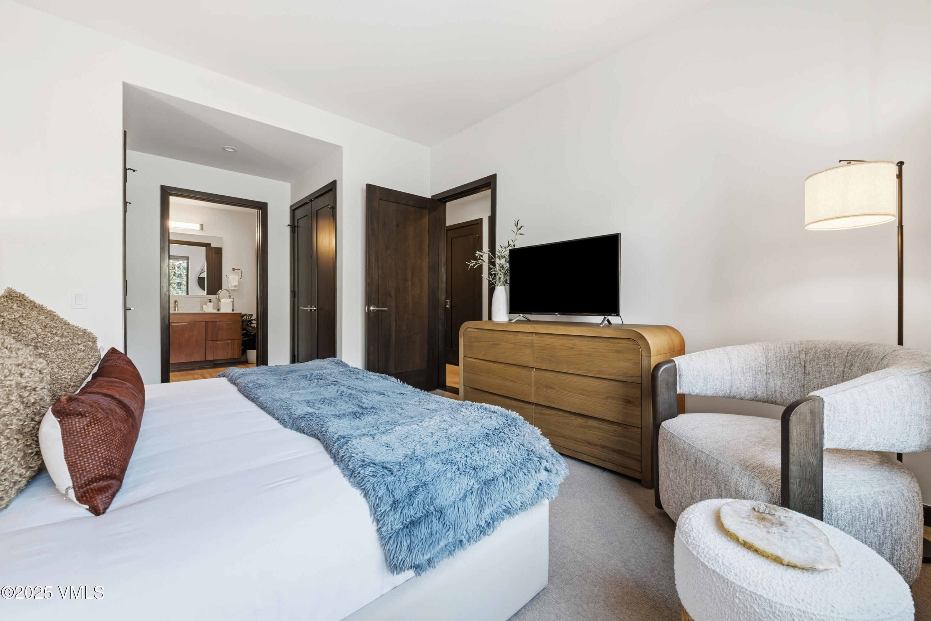 701 W Lionshead E307