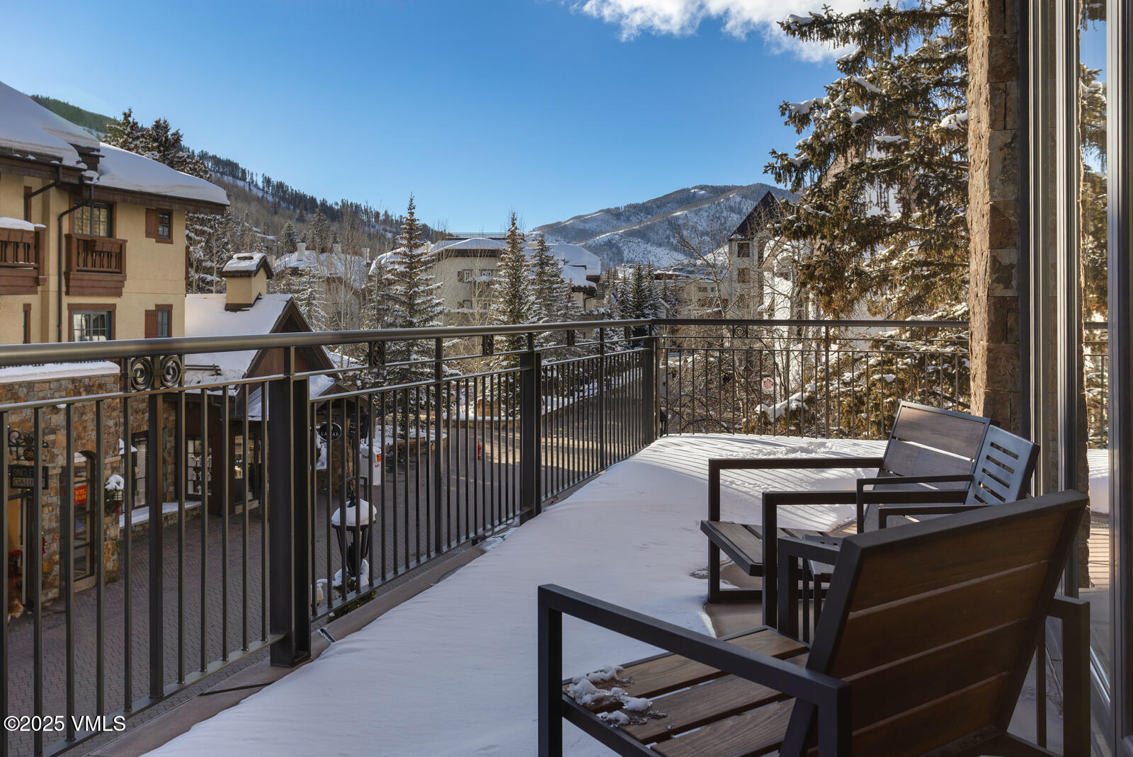 141 E Meadow 2A SOUTH