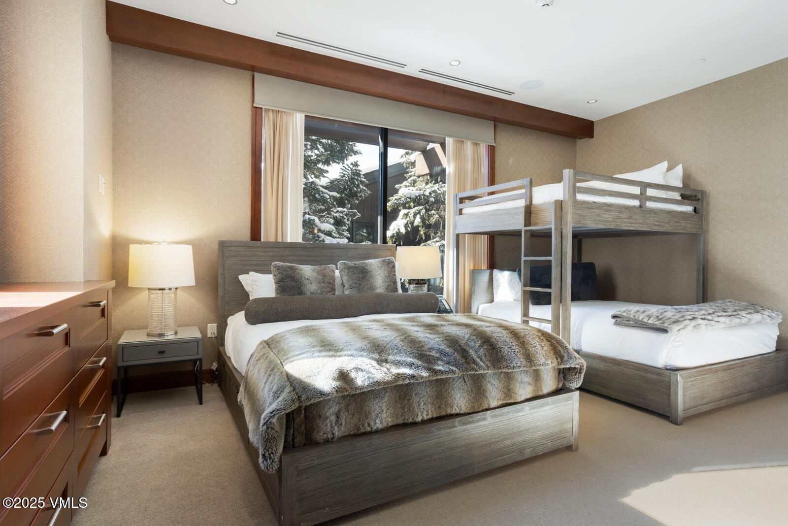 141 E Meadow 2A SOUTH