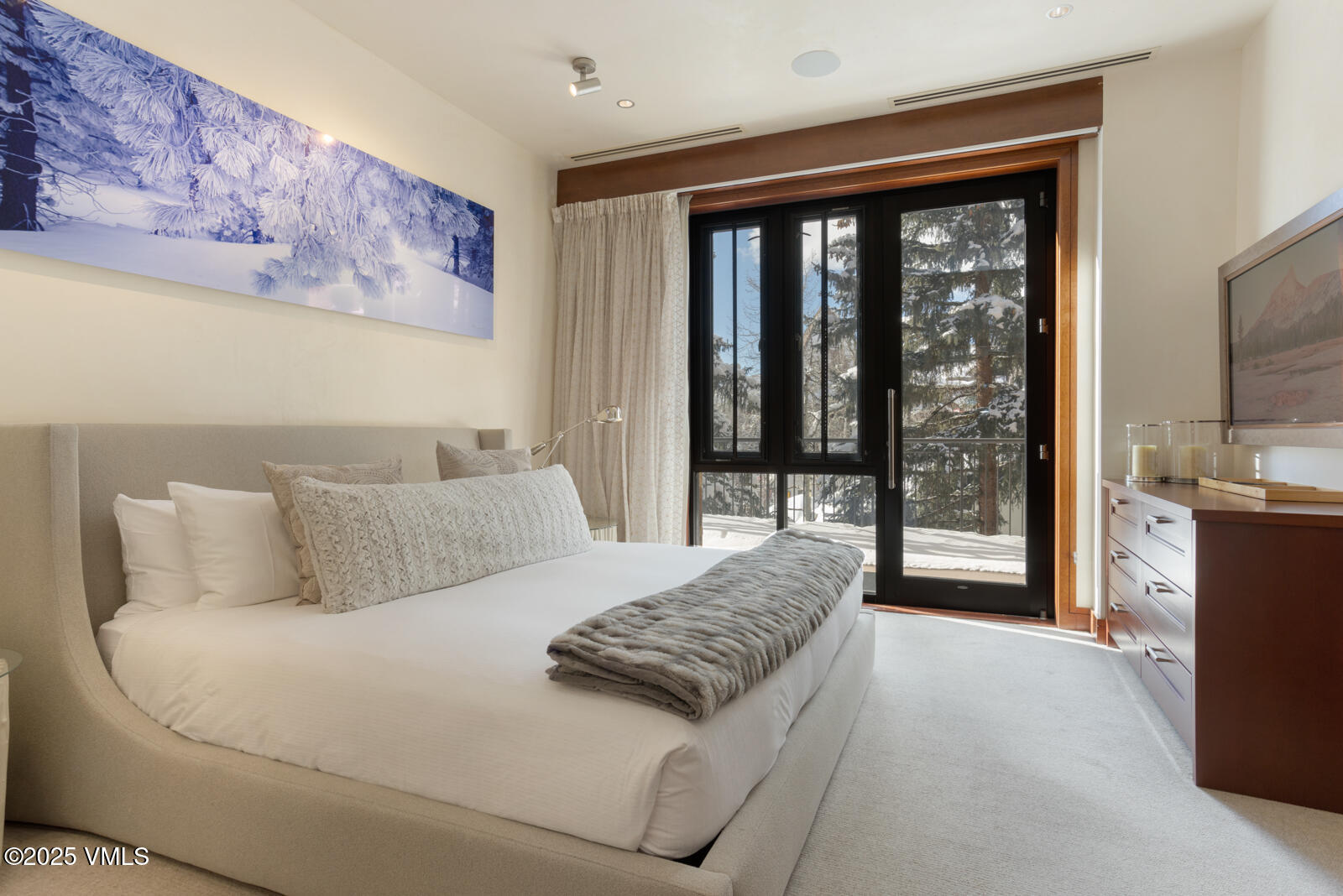 141 E Meadow 2A SOUTH