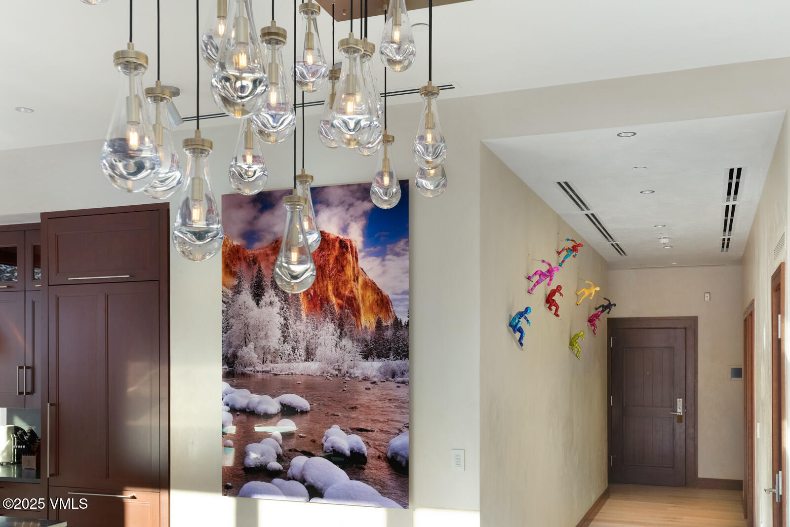 141 E Meadow 2A SOUTH