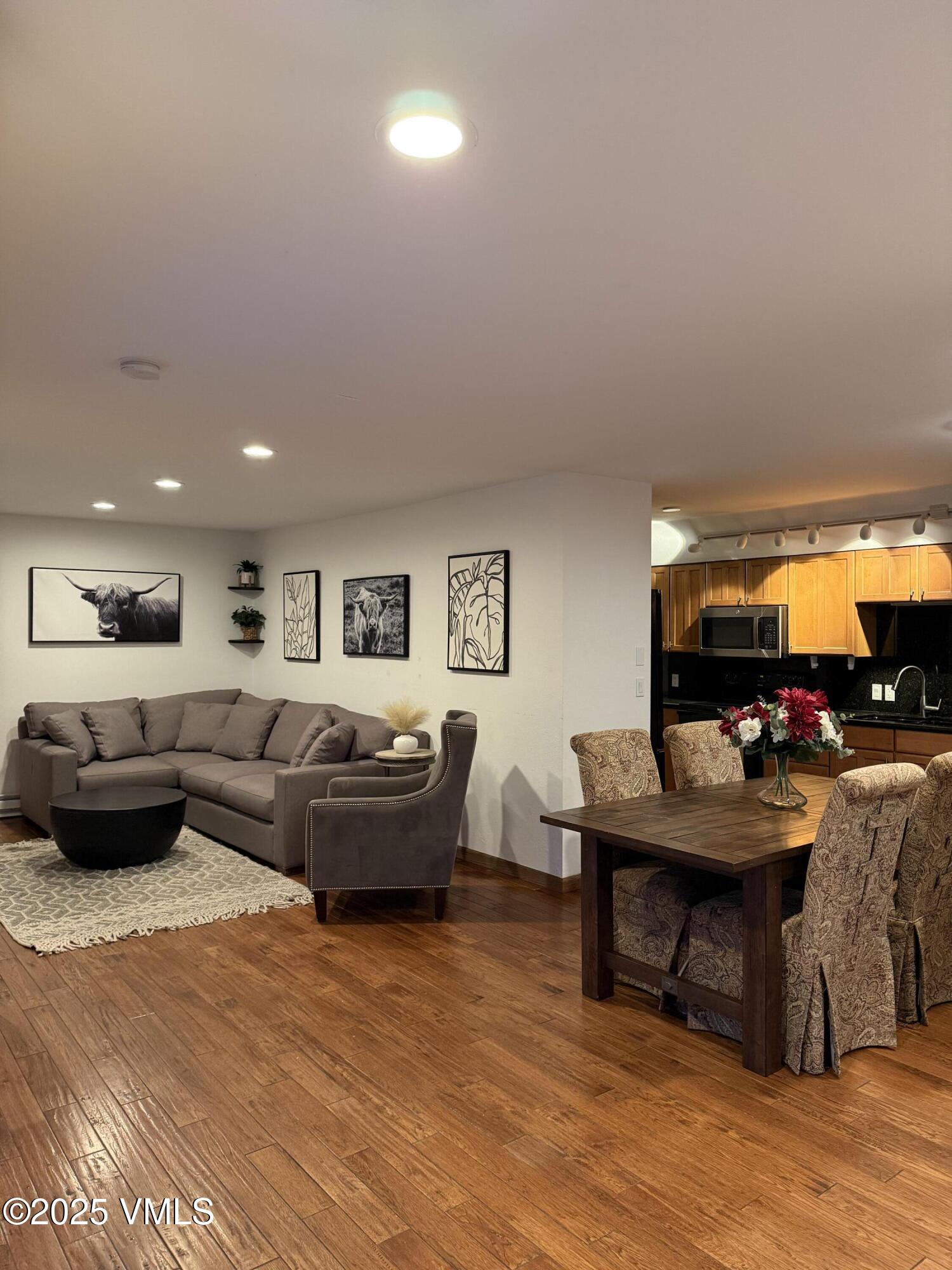 16 Eagle-Vail Road A-1