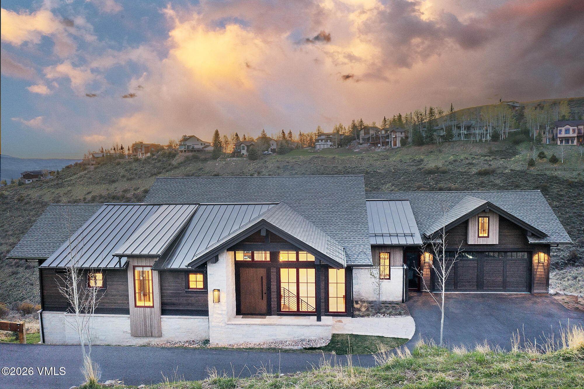 5205 Longsun Lane
