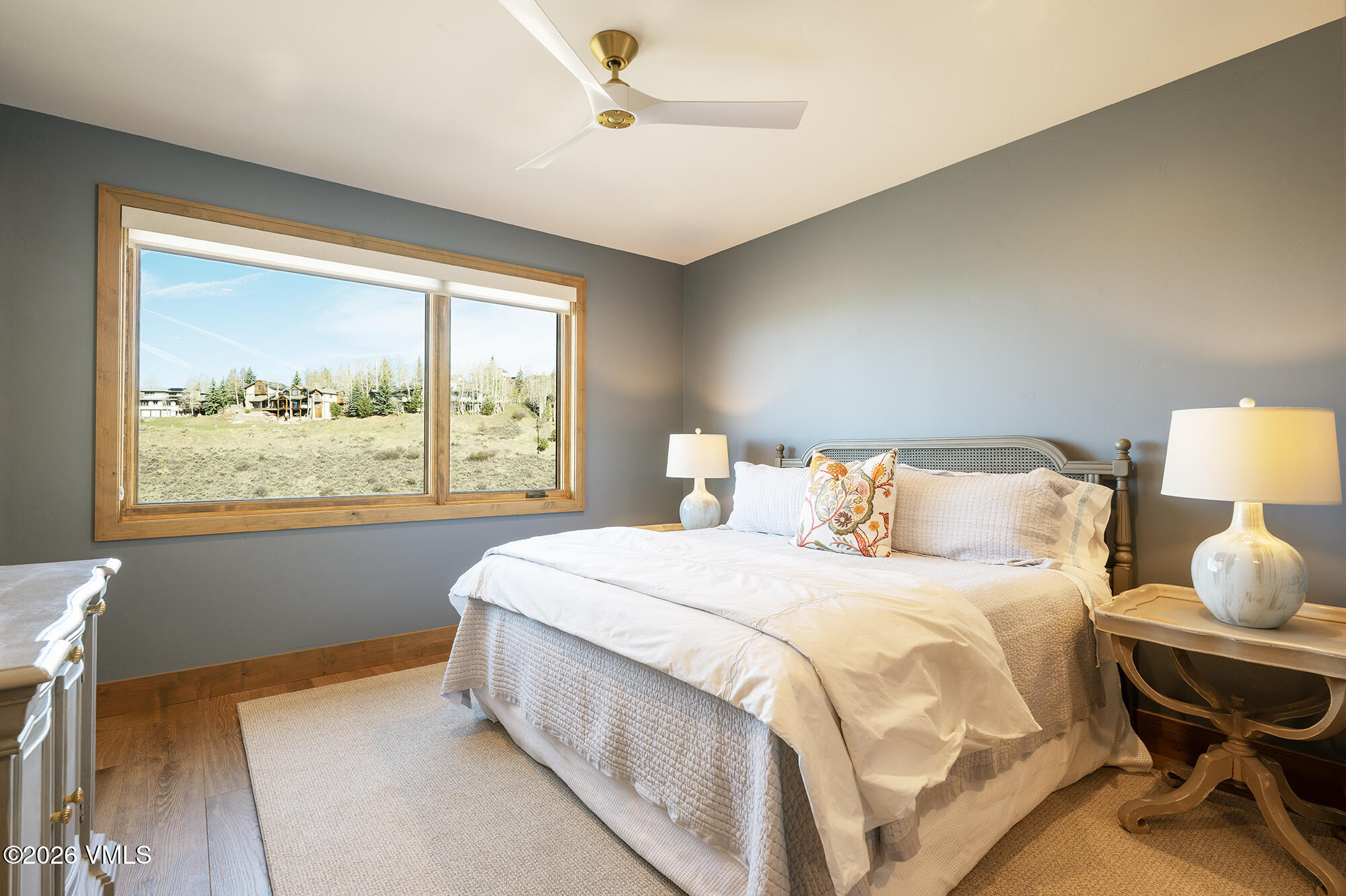 5205 Longsun Lane