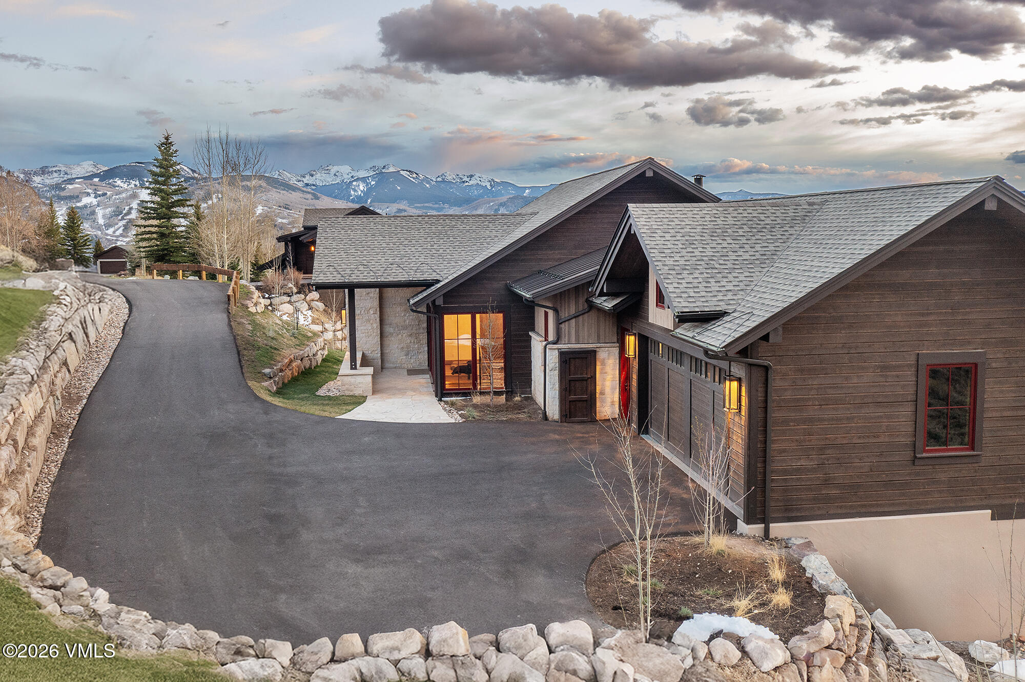 5205 Longsun Lane