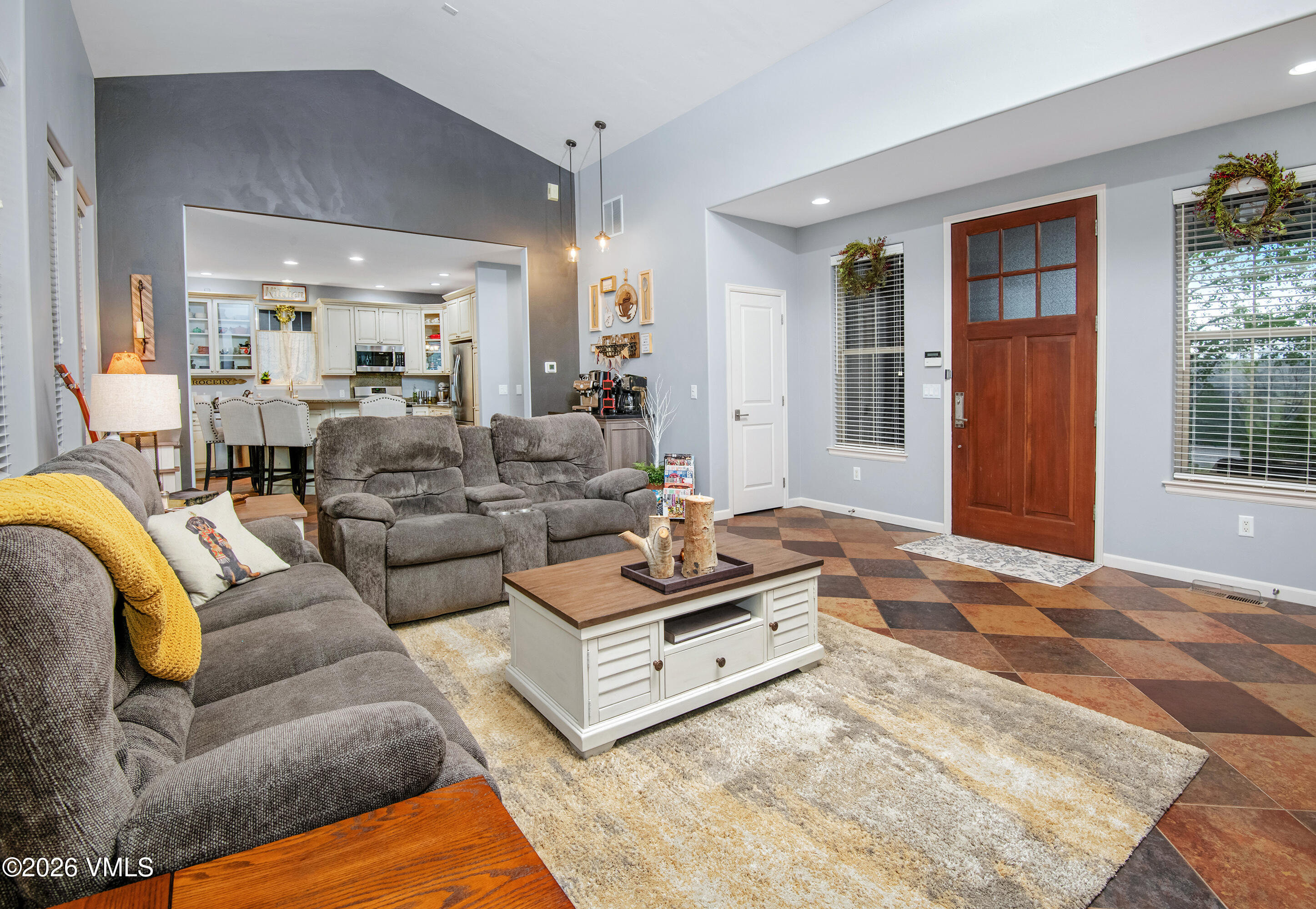 14 Bentwood
