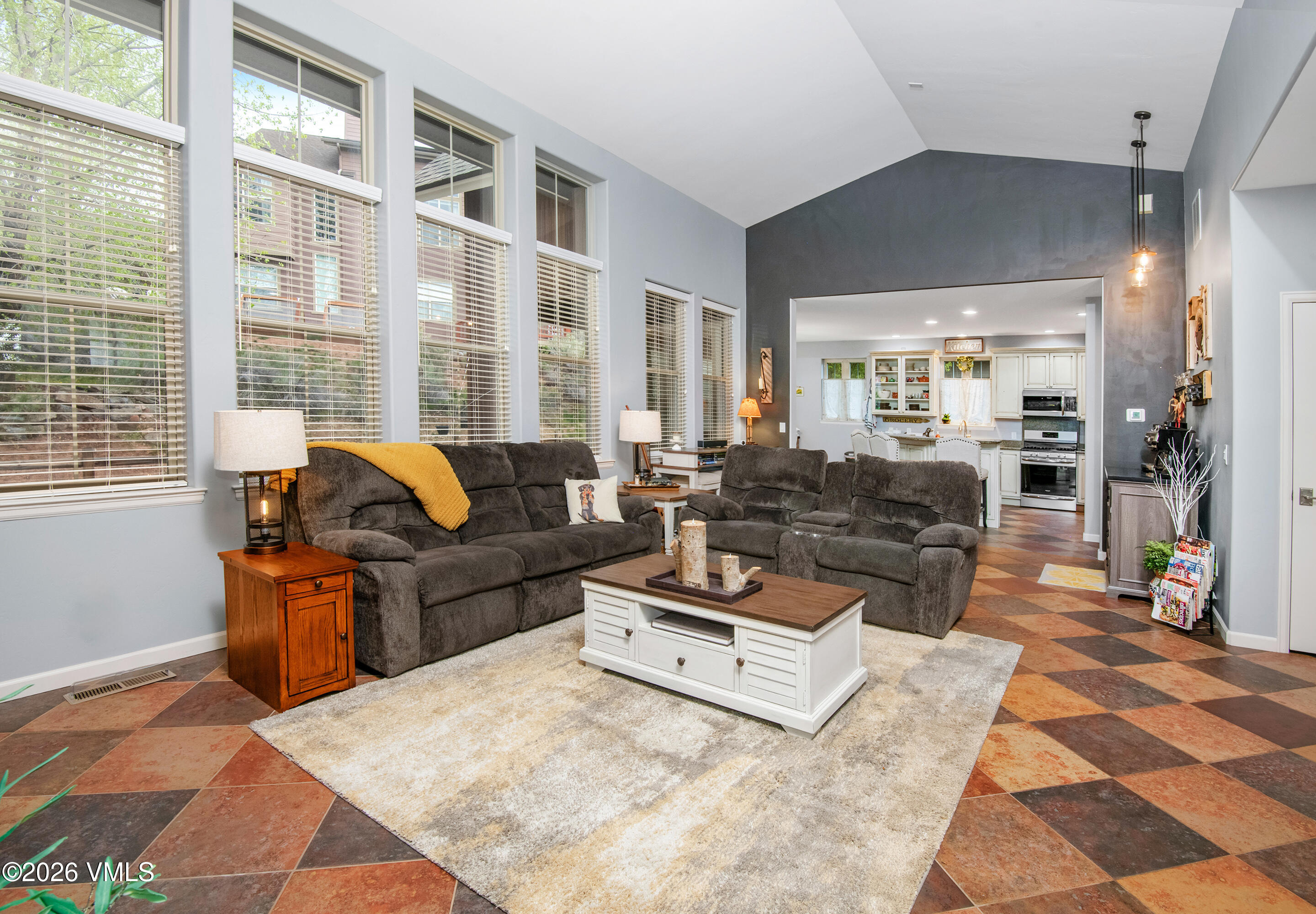 14 Bentwood