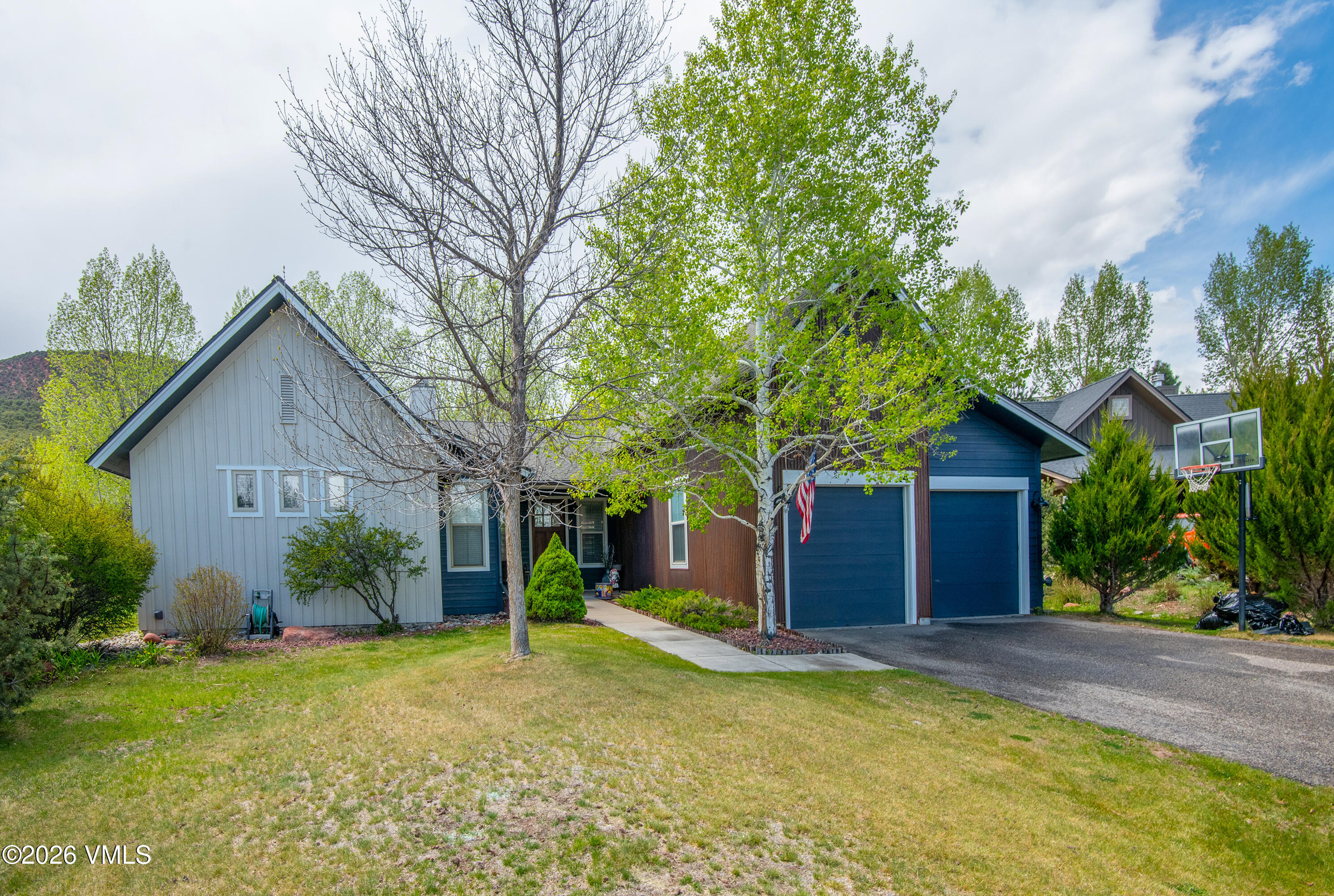 14 Bentwood