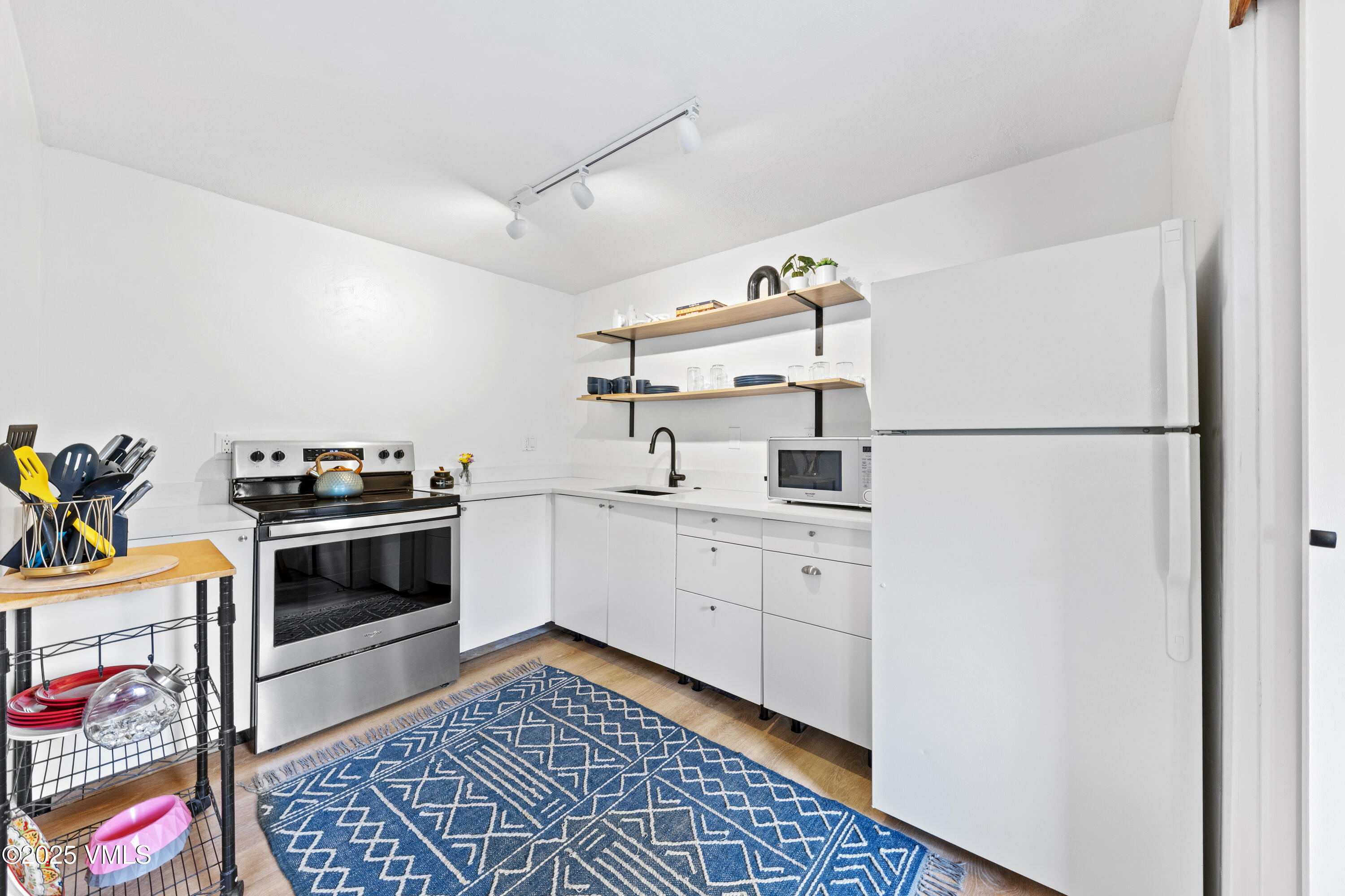 2448 Garmisch Drive APT 7