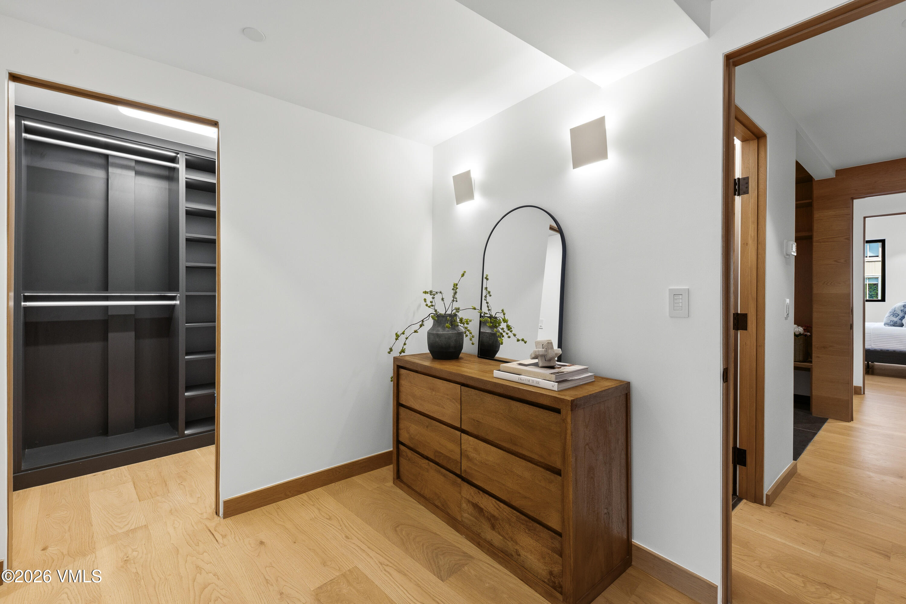 137 Benchmark Road
