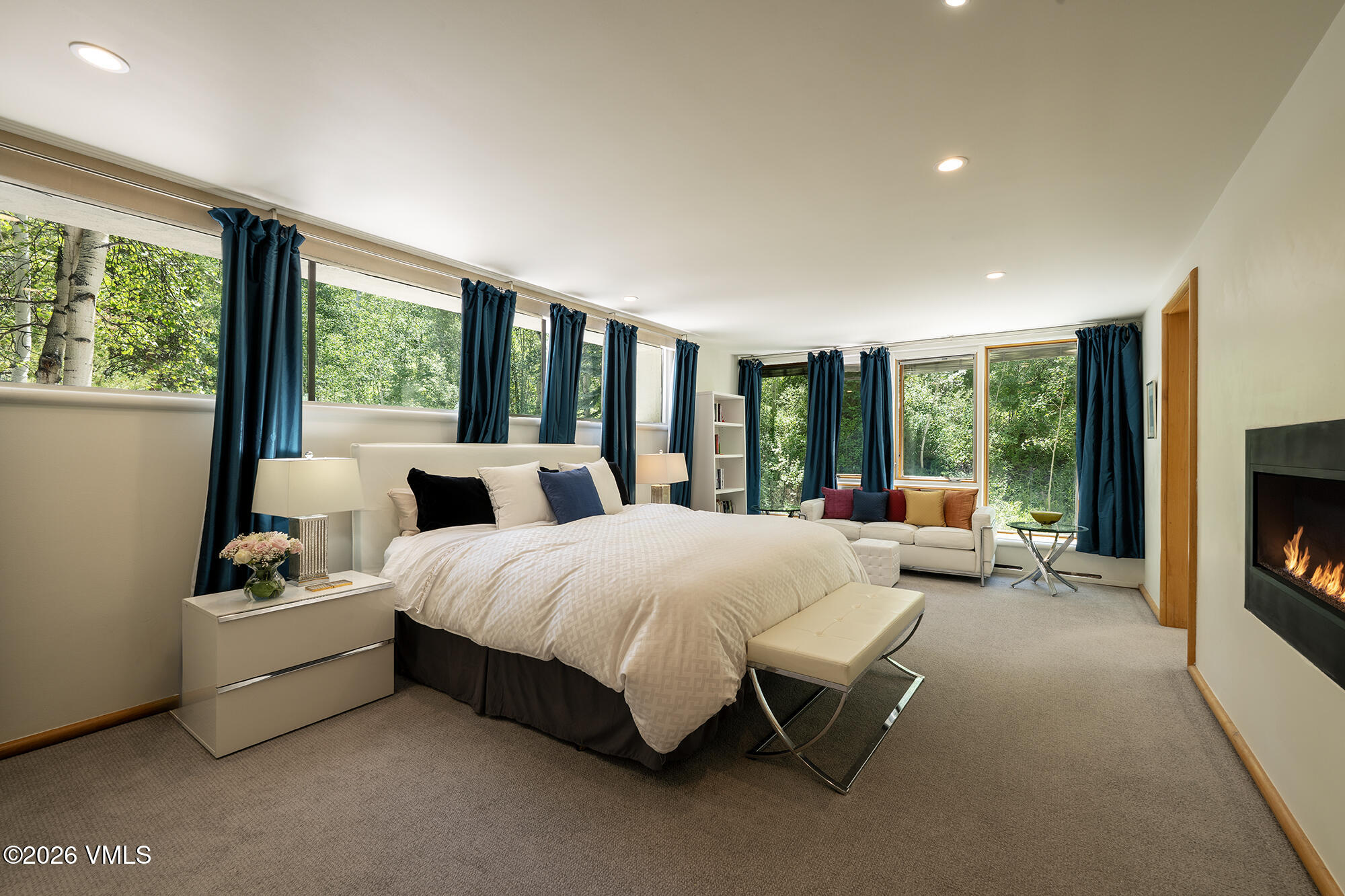 2038 Sunburst Drive