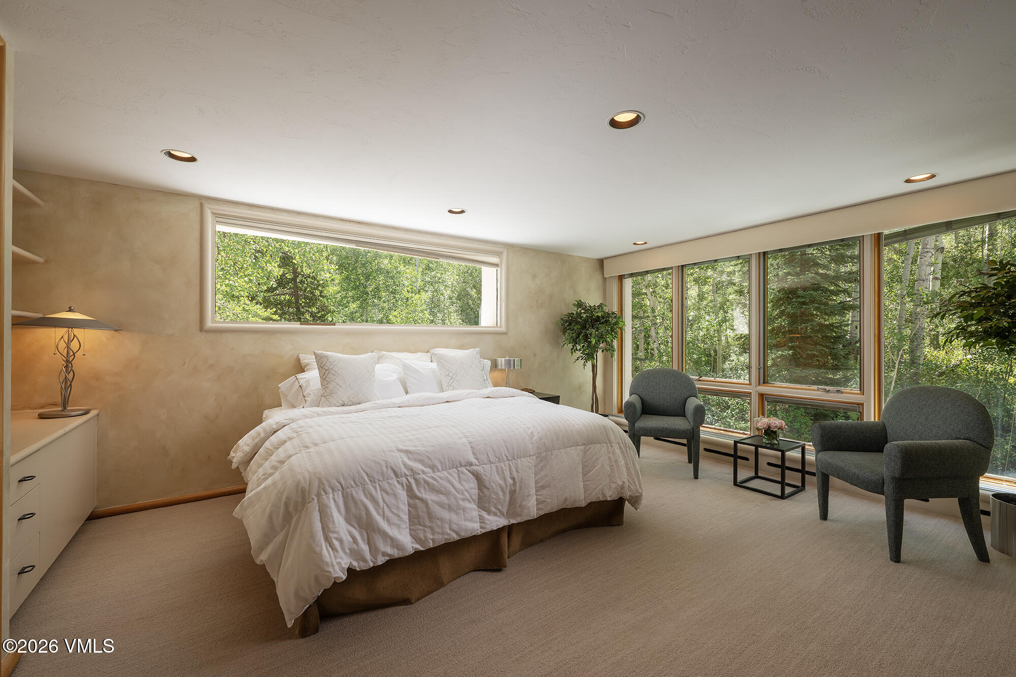 2038 Sunburst Drive