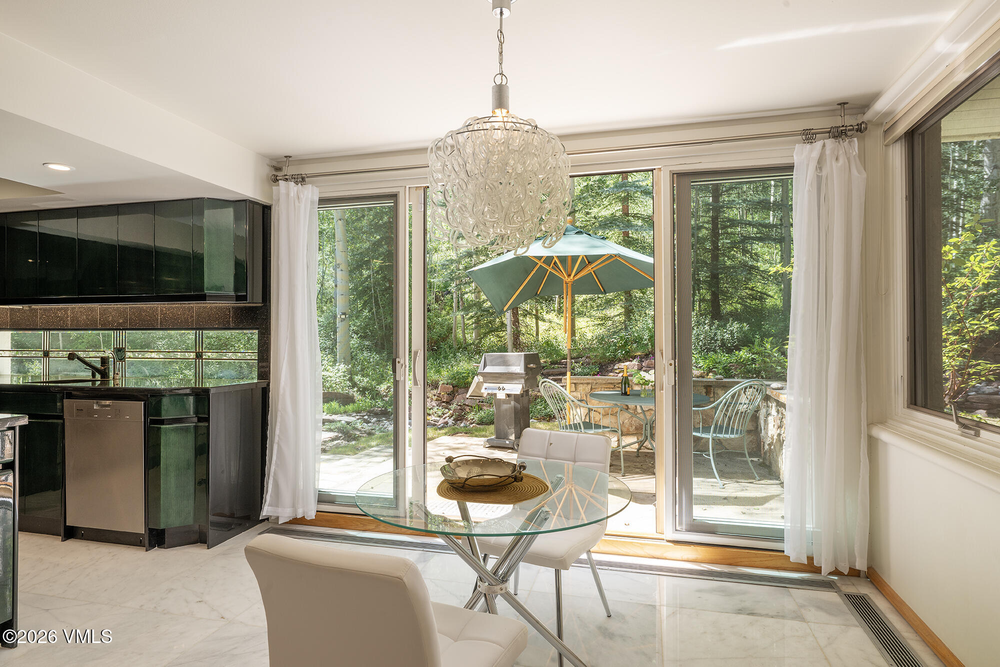 2038 Sunburst Drive