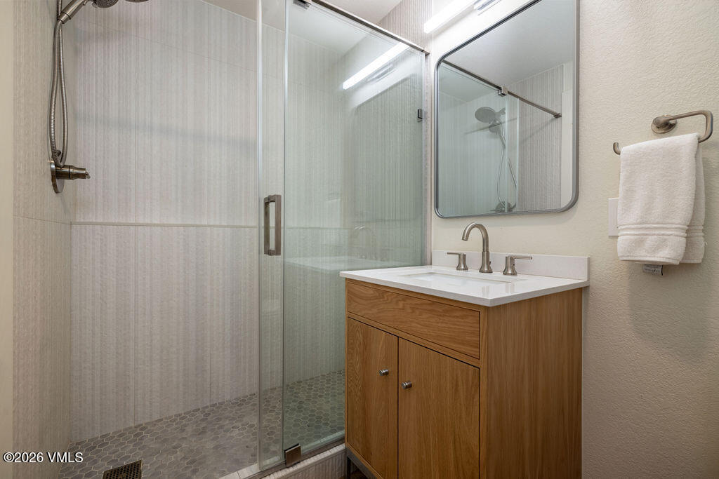 950 Red Sandstone Road 12