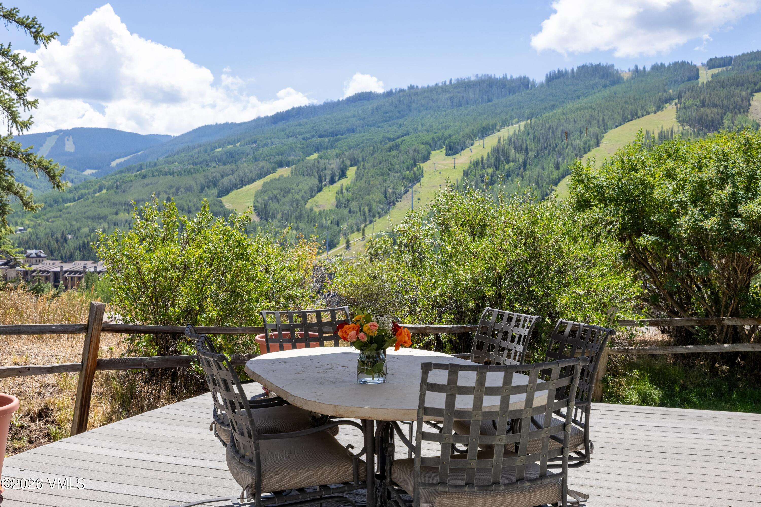 950 Red Sandstone Road 12