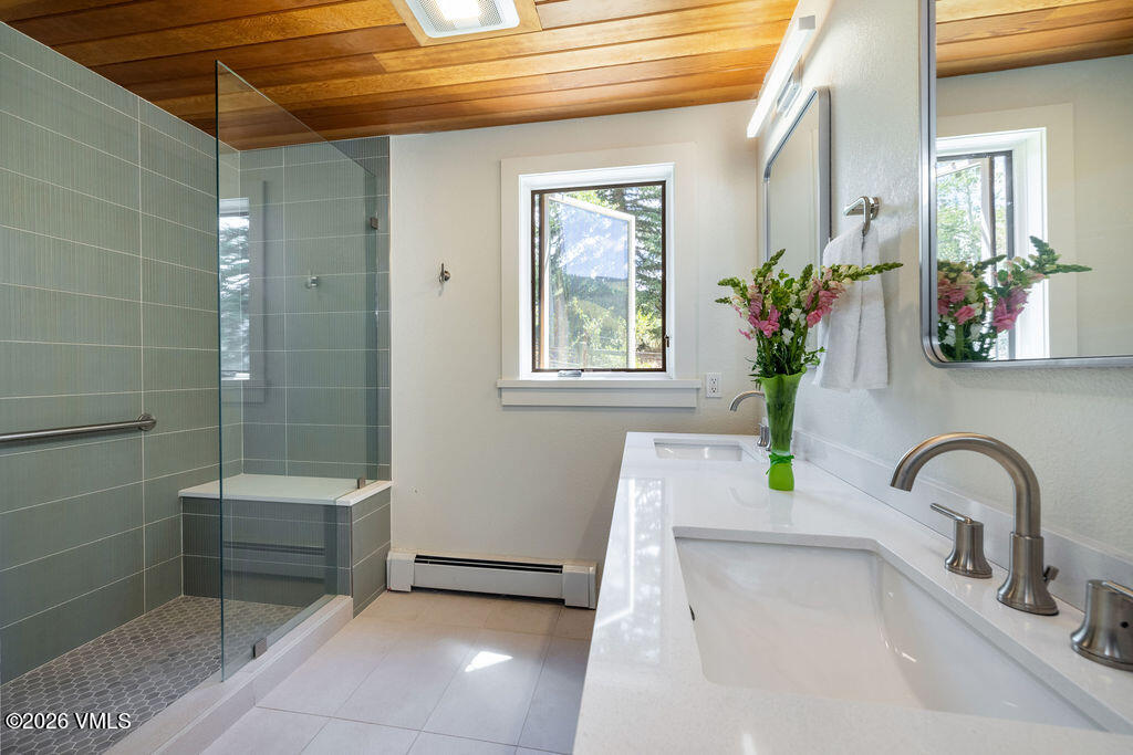 950 Red Sandstone Road 12
