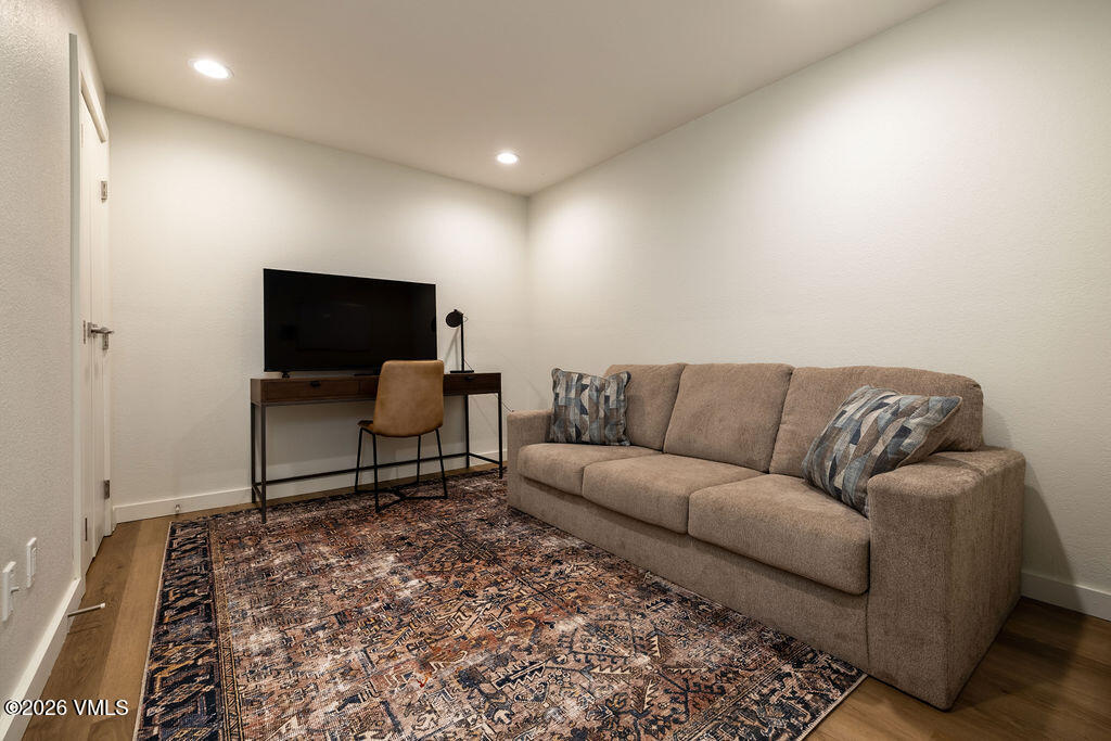 950 Red Sandstone Road 12