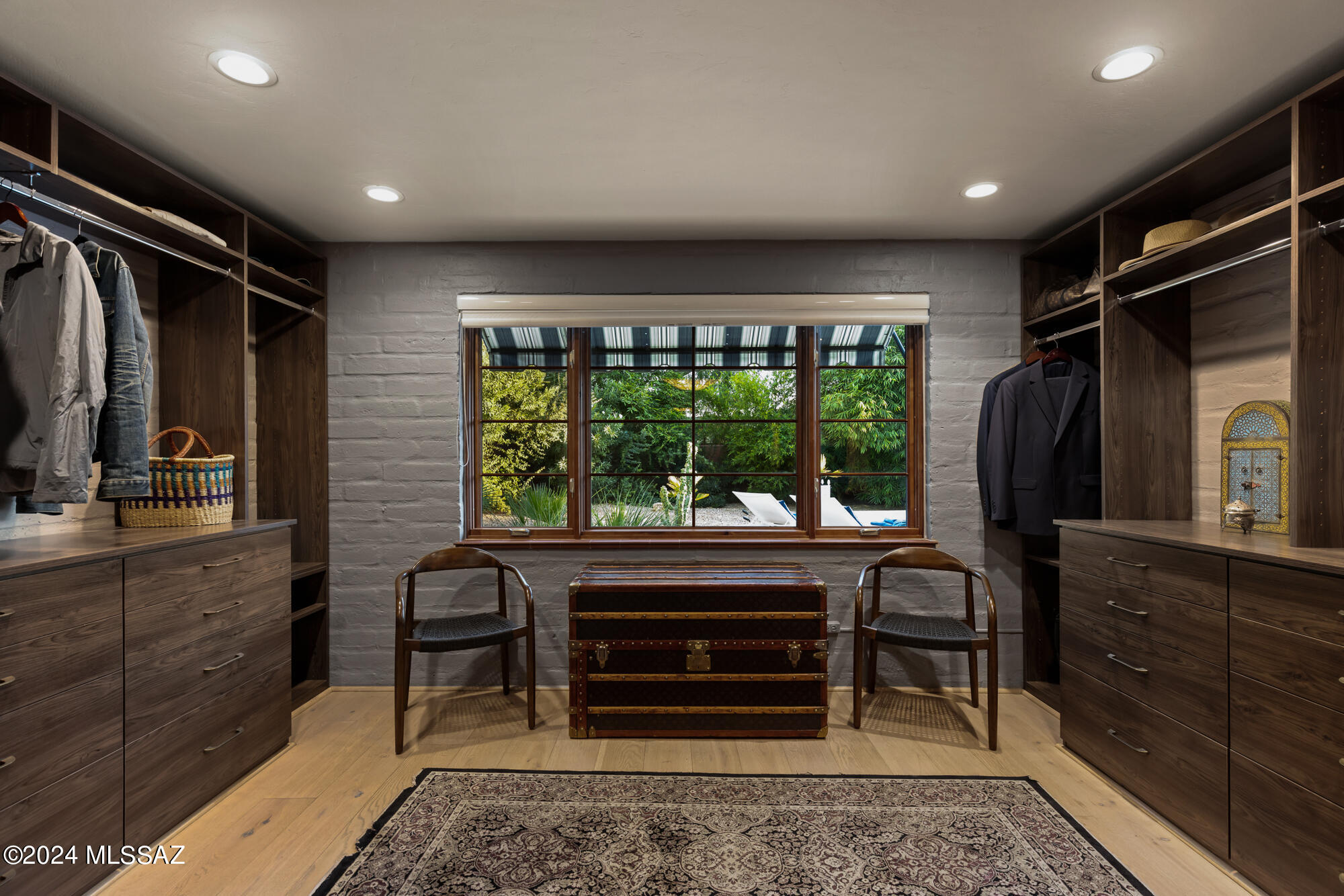 20 E Calle De Felicidad