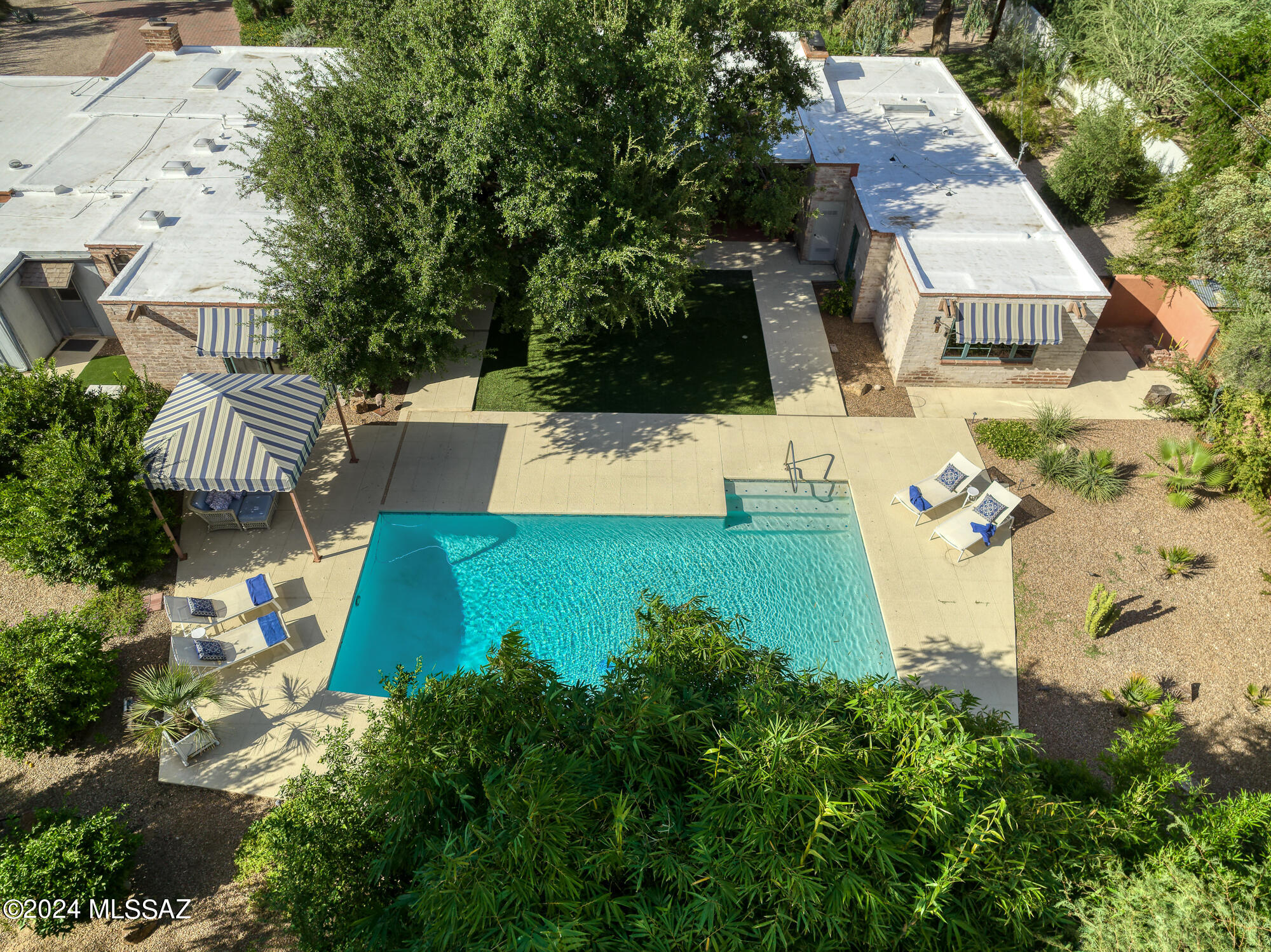 20 E Calle De Felicidad