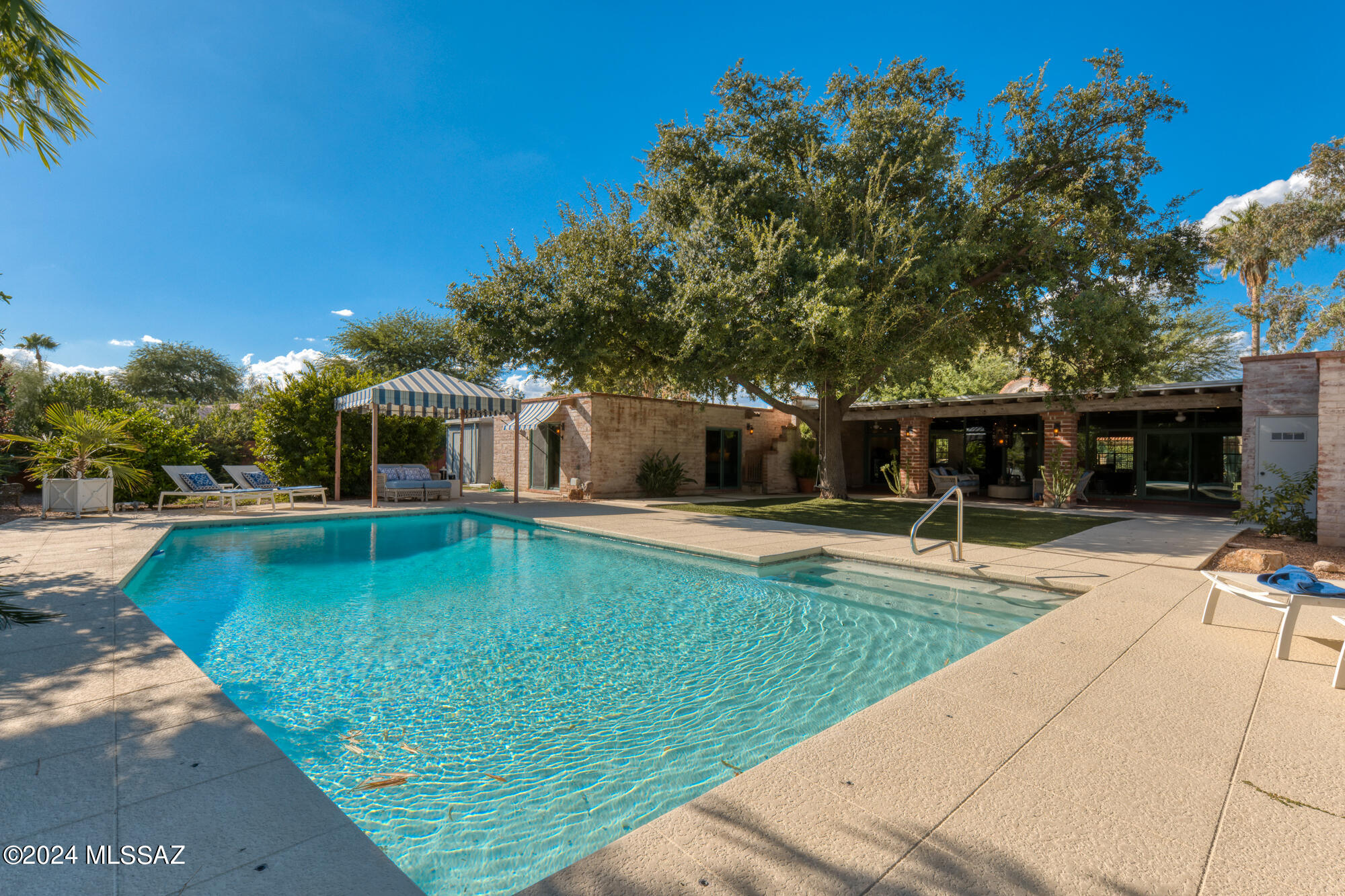 20 E Calle De Felicidad