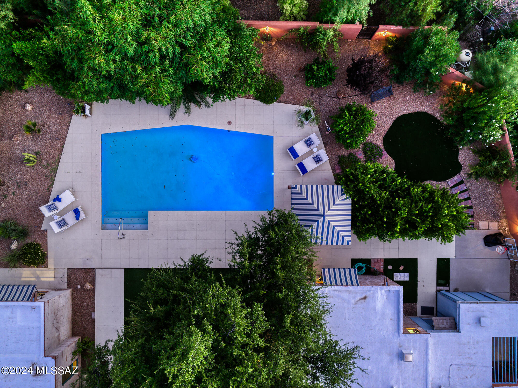 20 E Calle De Felicidad