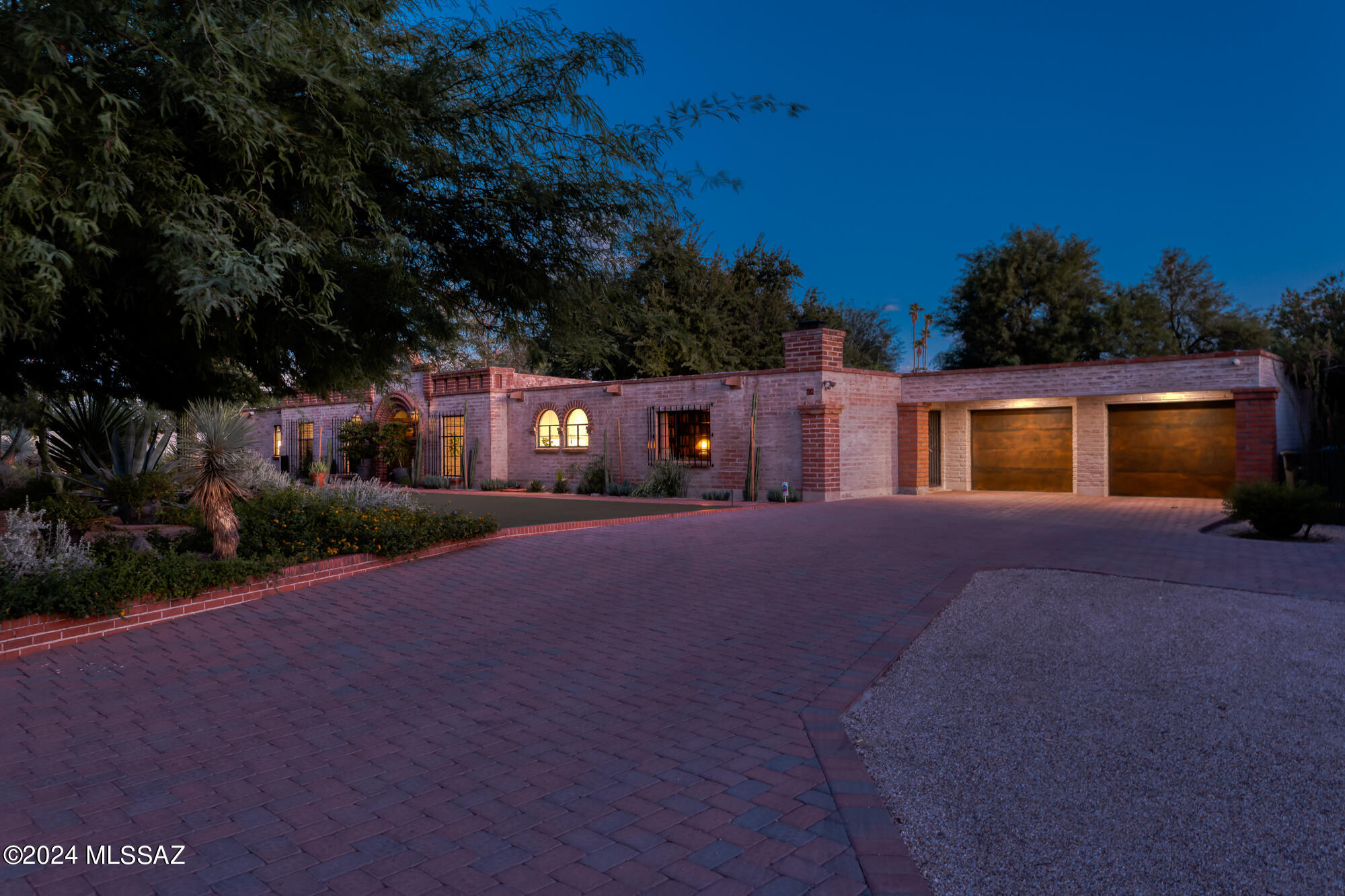 20 E Calle De Felicidad