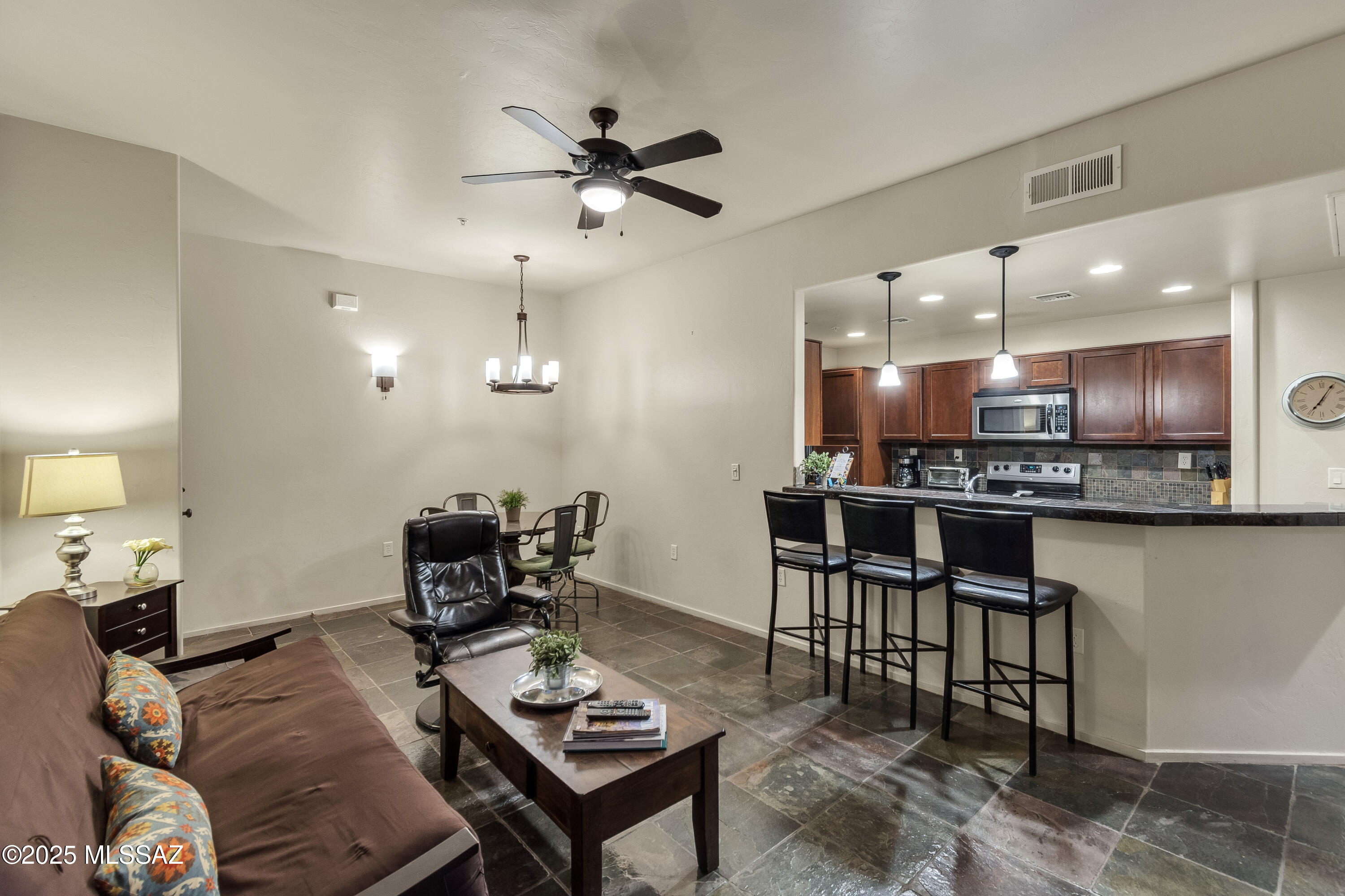 2010 E River Road Unit: UNIT 102