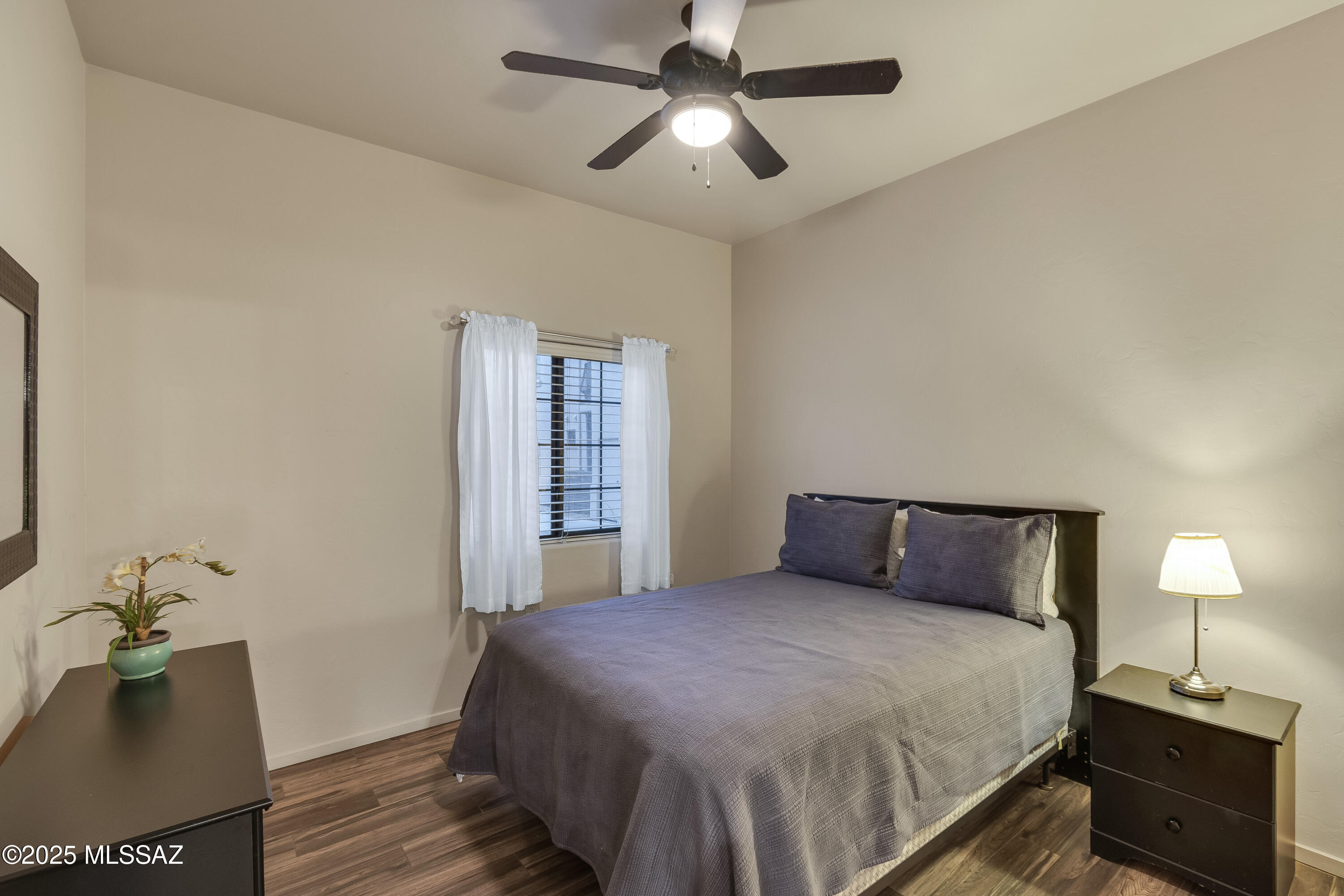 2010 E River Road Unit: UNIT 102