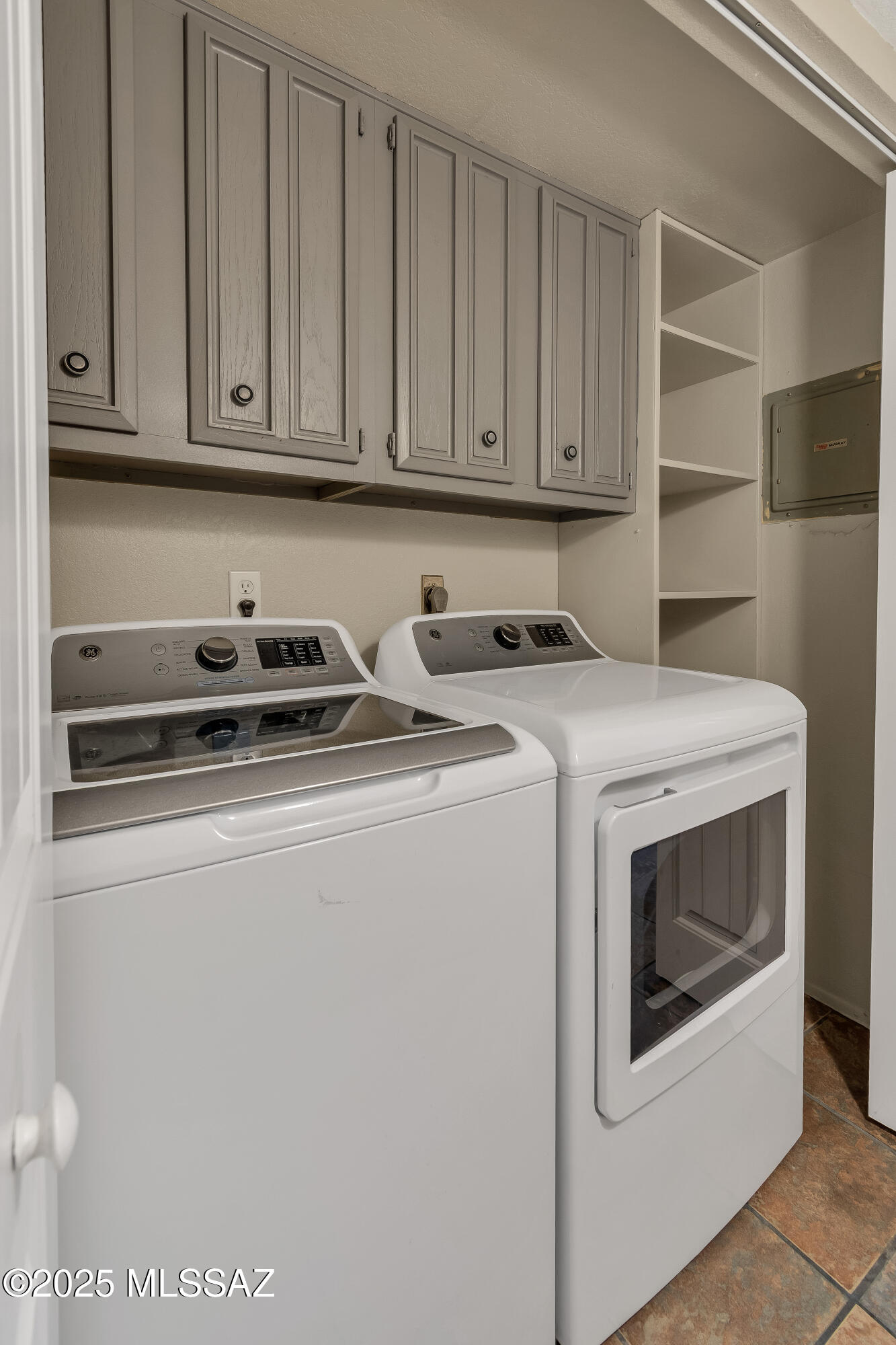 2525 E Prince Road Unit: 58