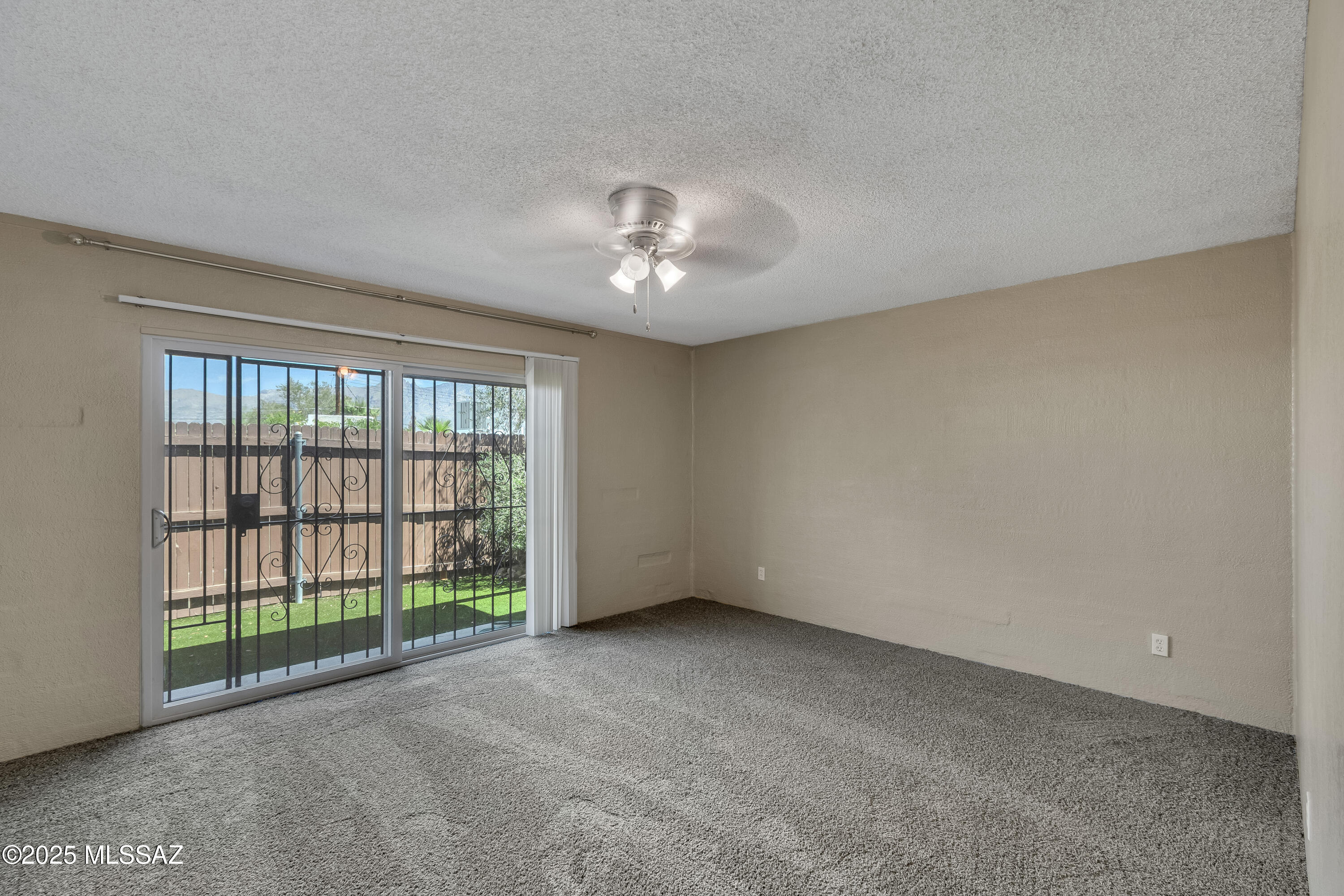 2525 E Prince Road Unit: 58