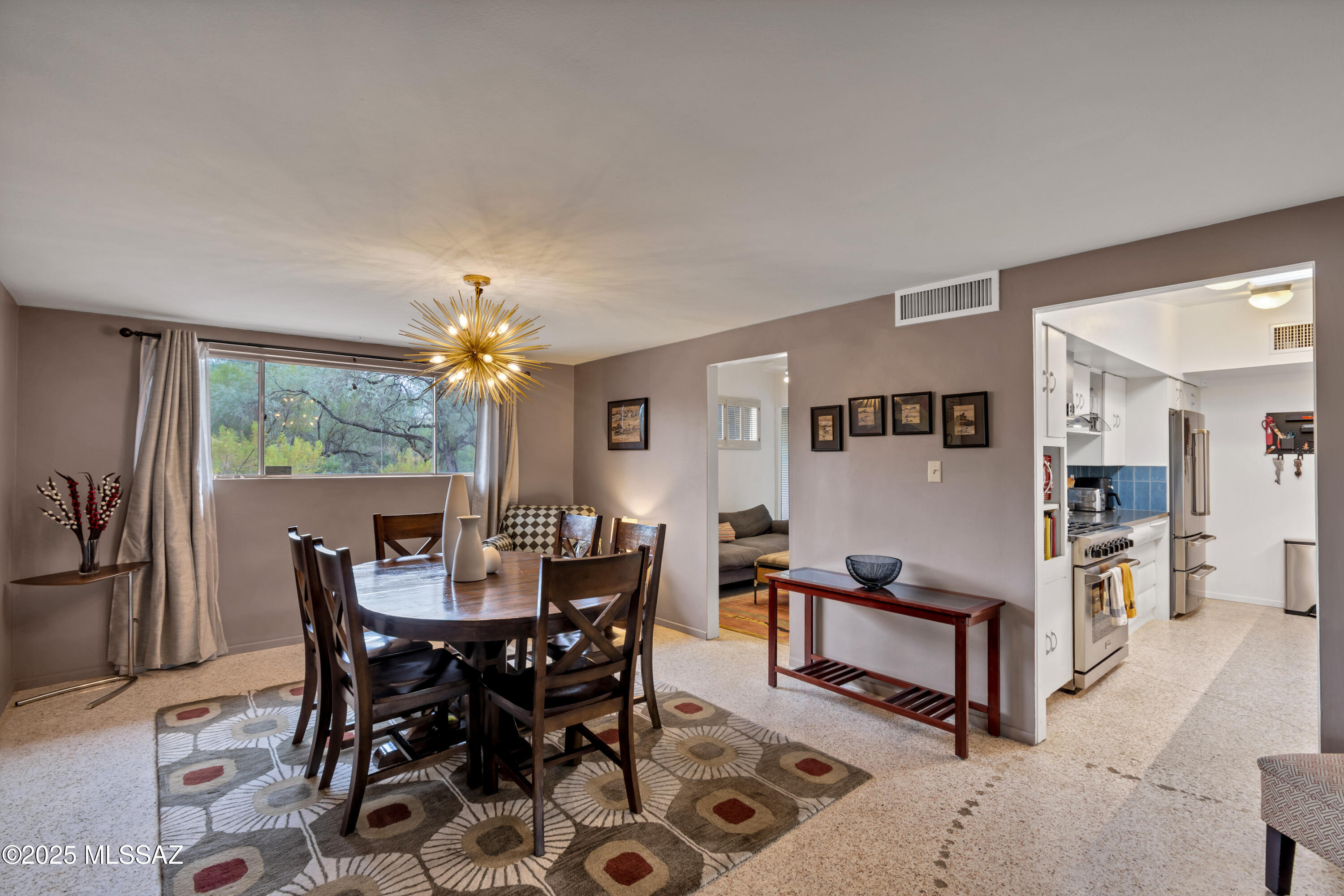 6945 E Arrowhead Place