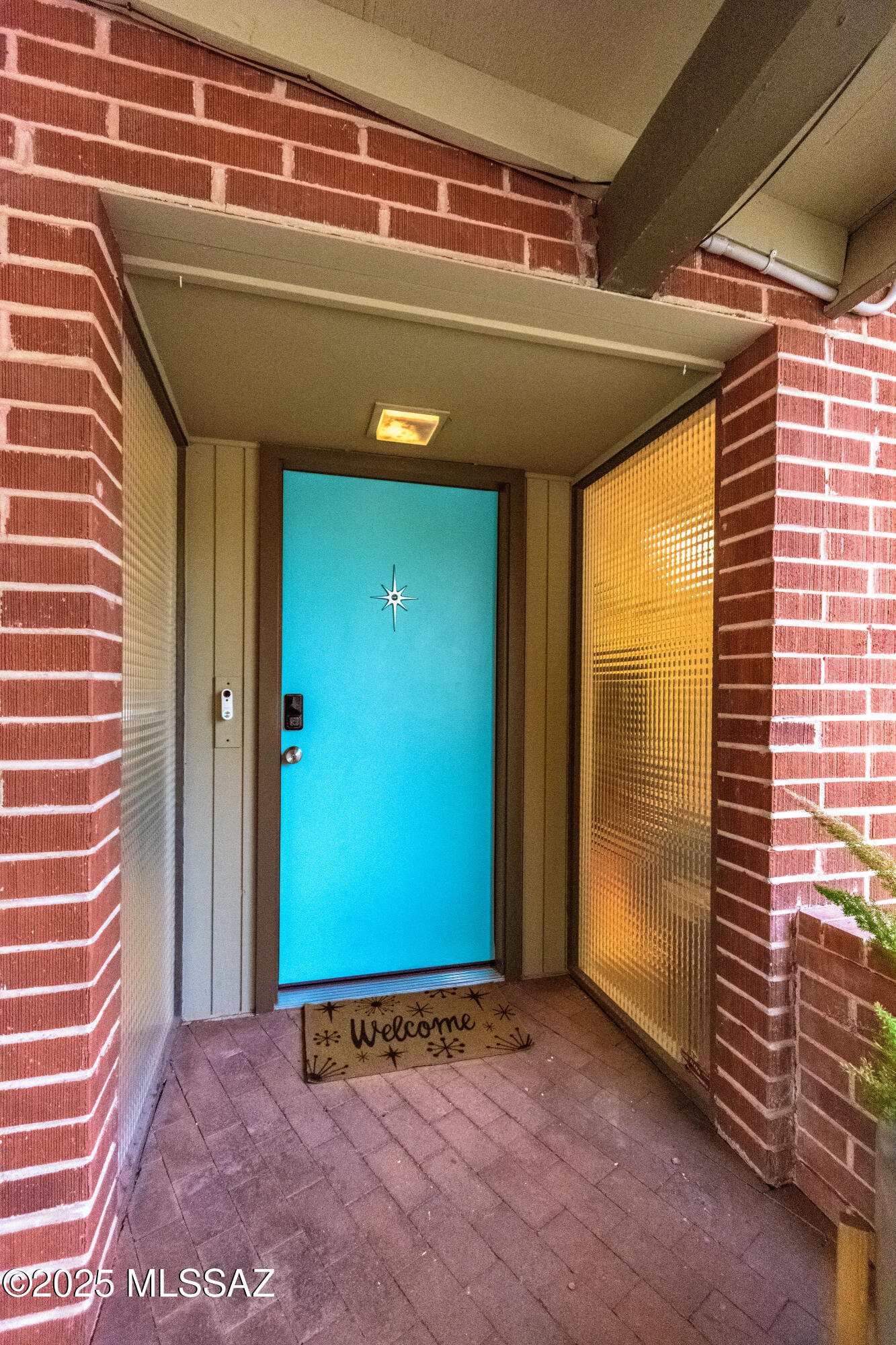 6945 E Arrowhead Place