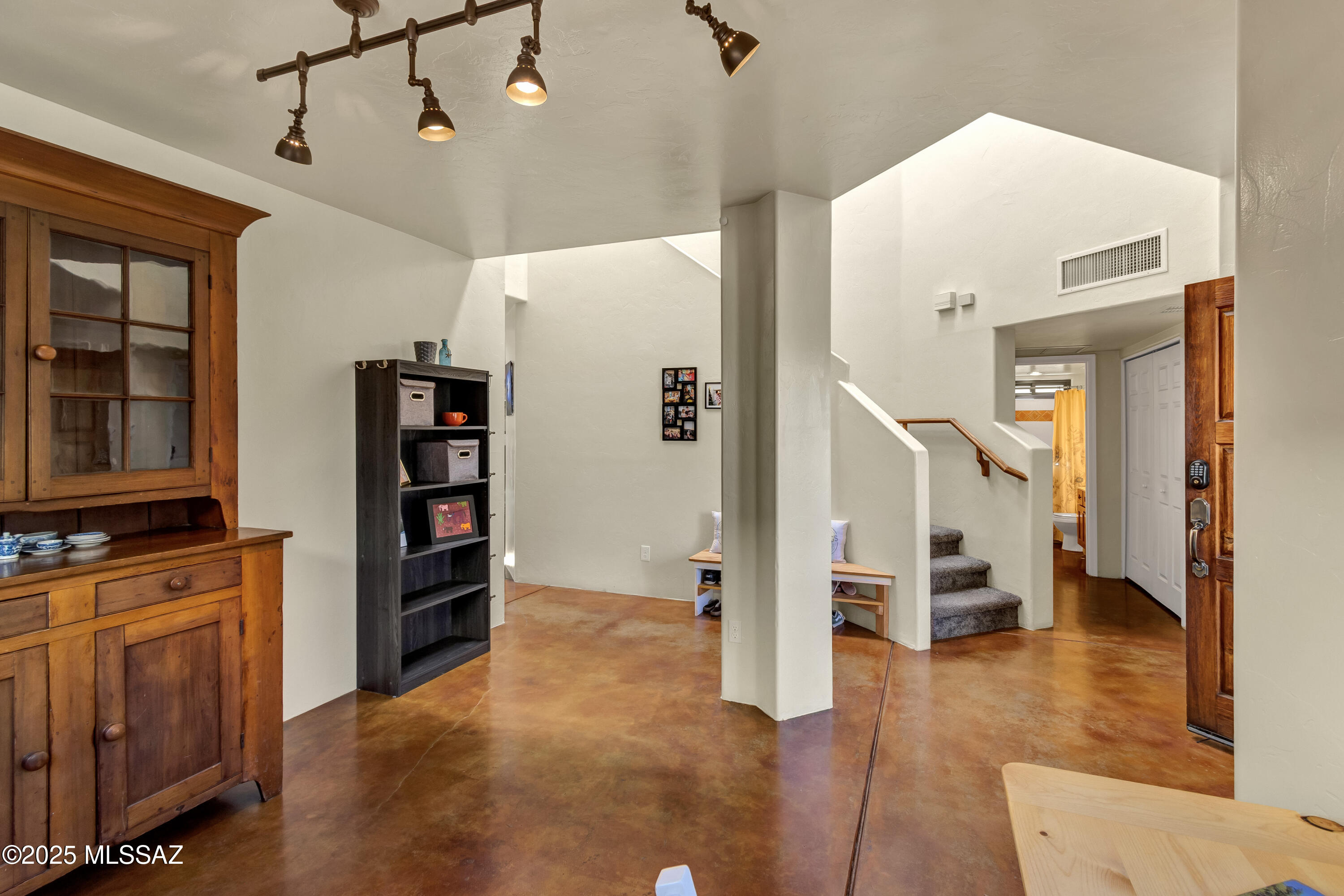 3162 N Placita Agua Caliente