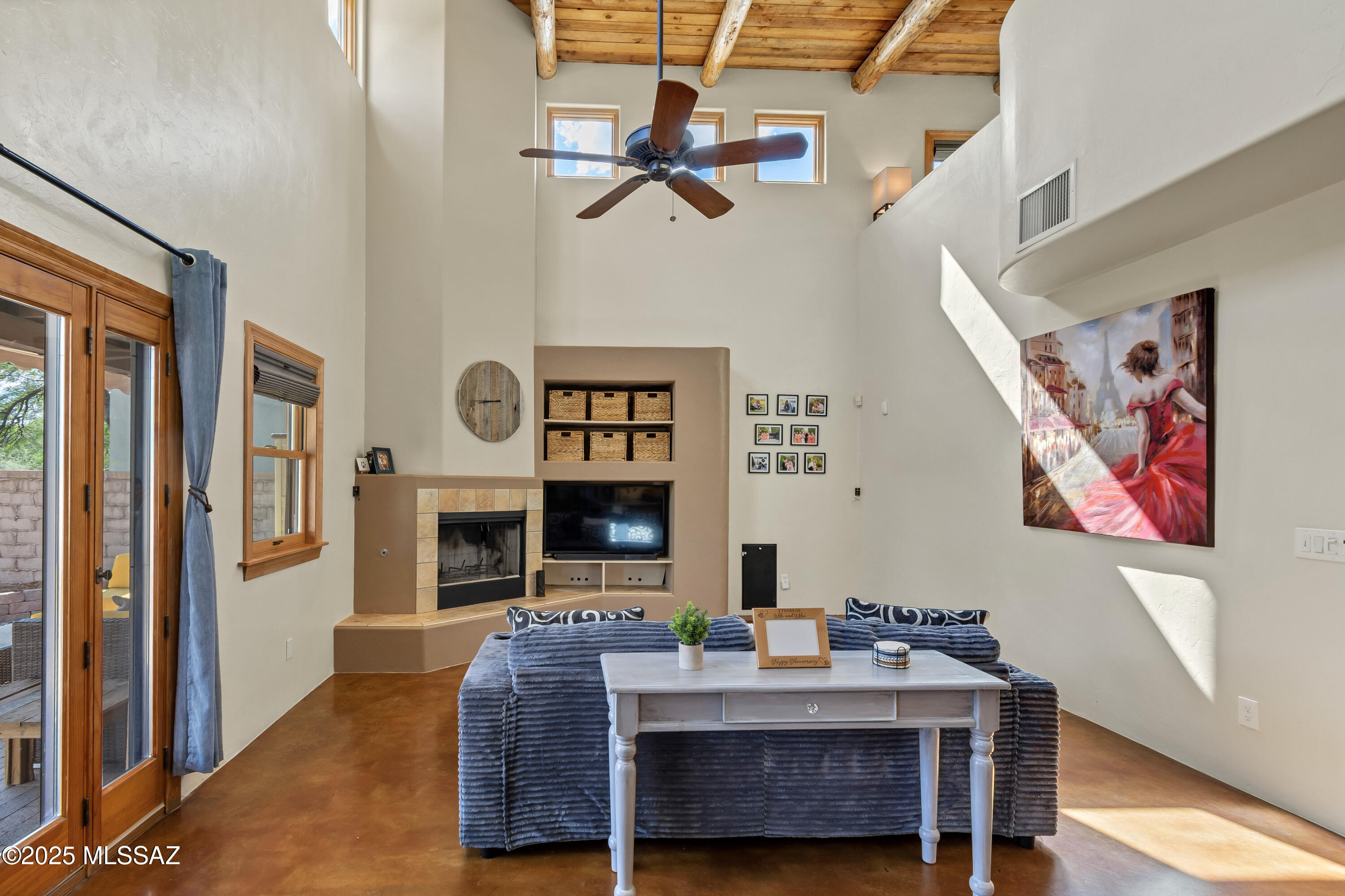 3162 N Placita Agua Caliente