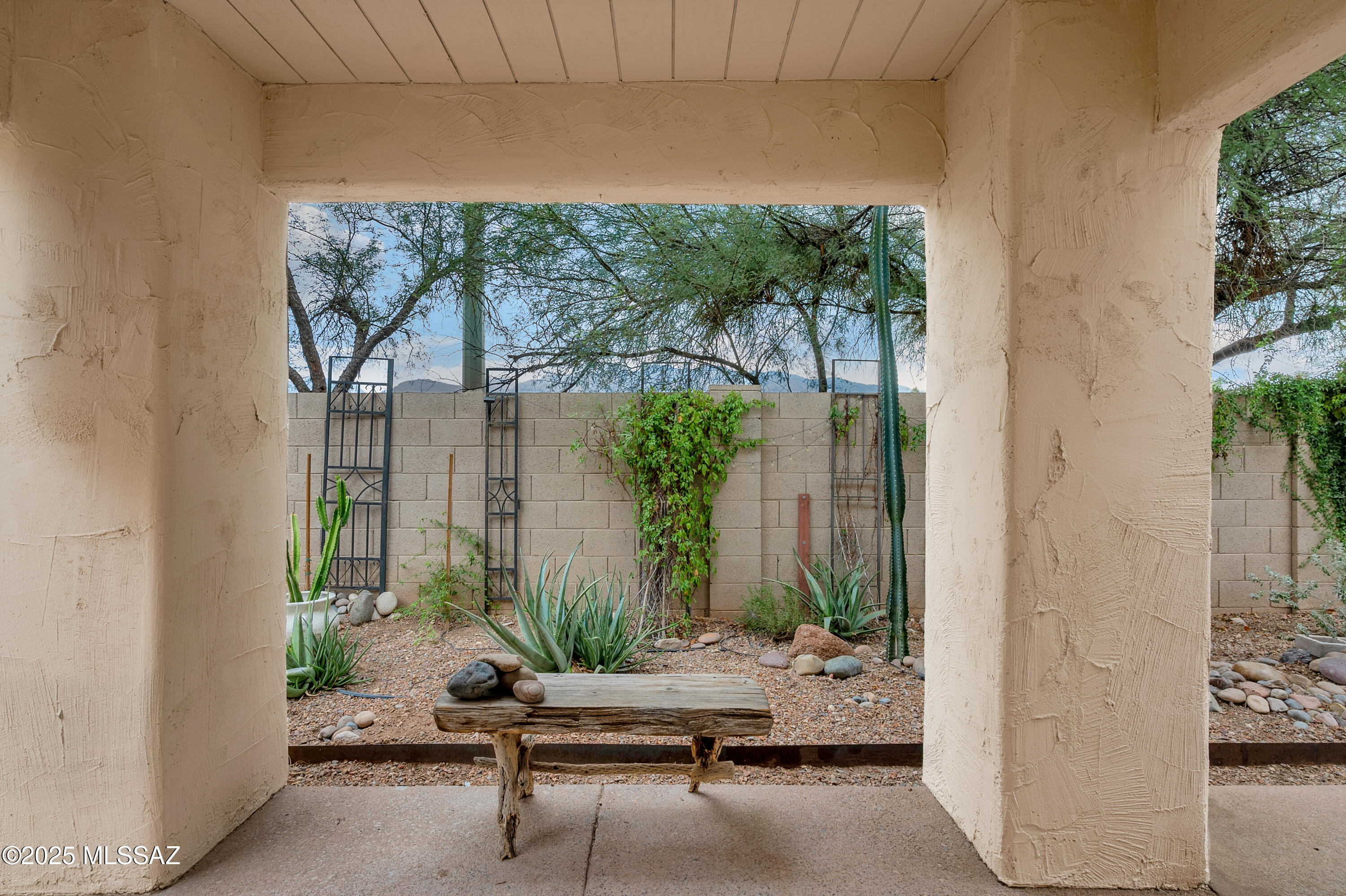 4320 N Rillito Creek Place