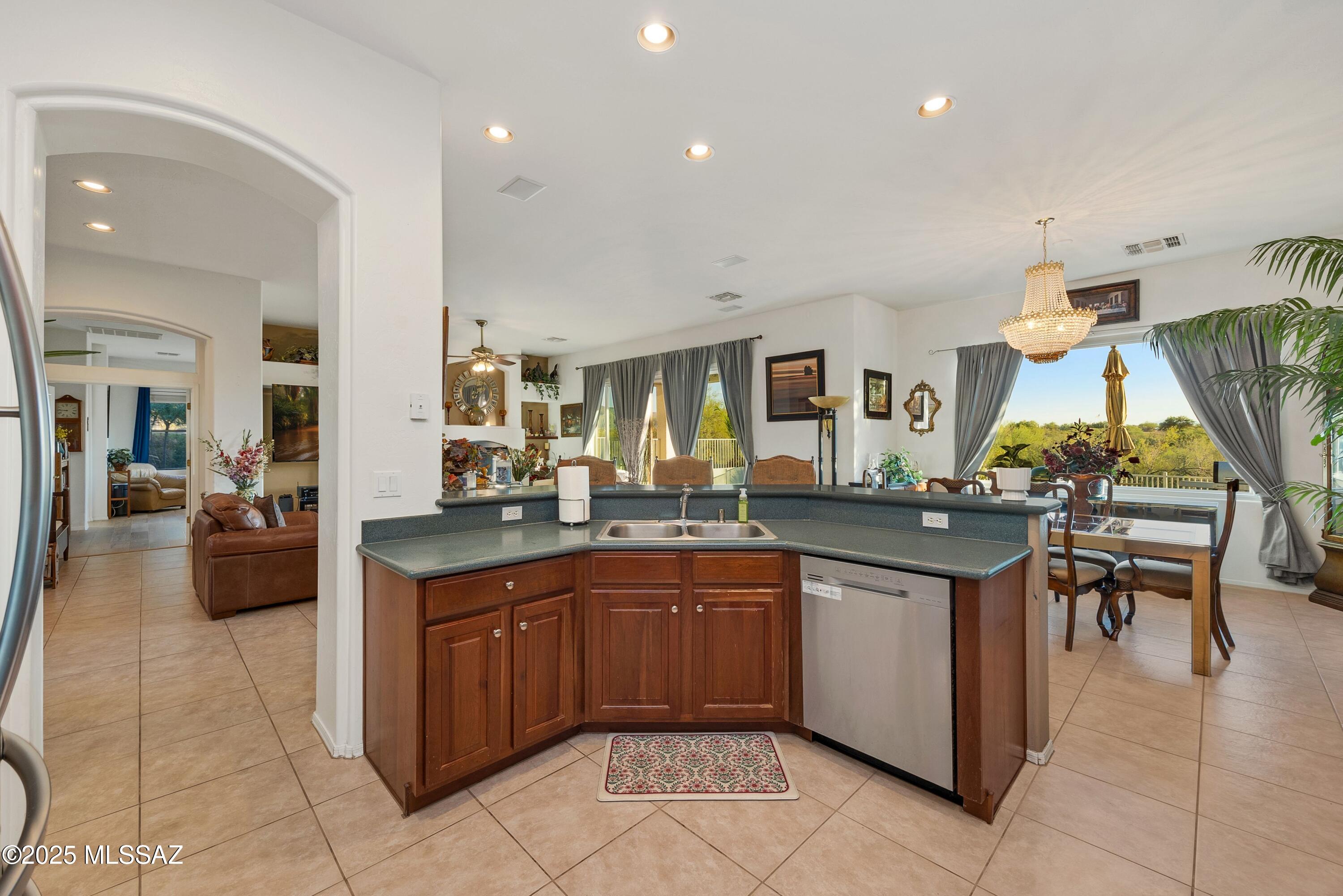 1798 S Sunlit Sand Place