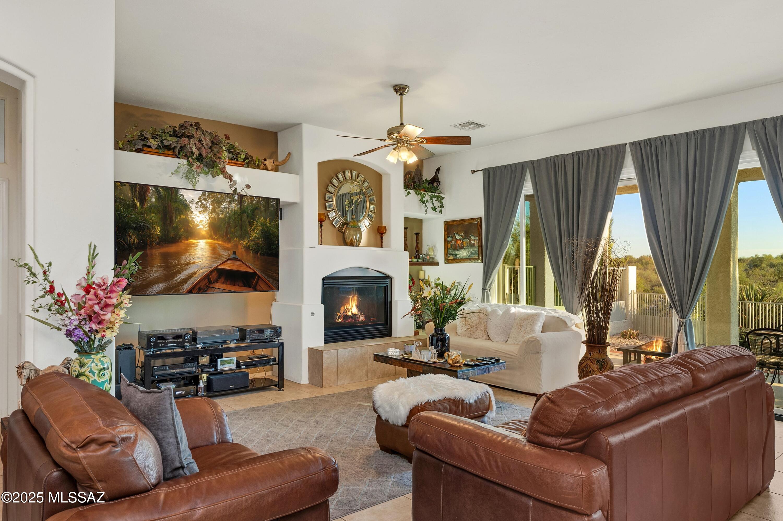 1798 S Sunlit Sand Place