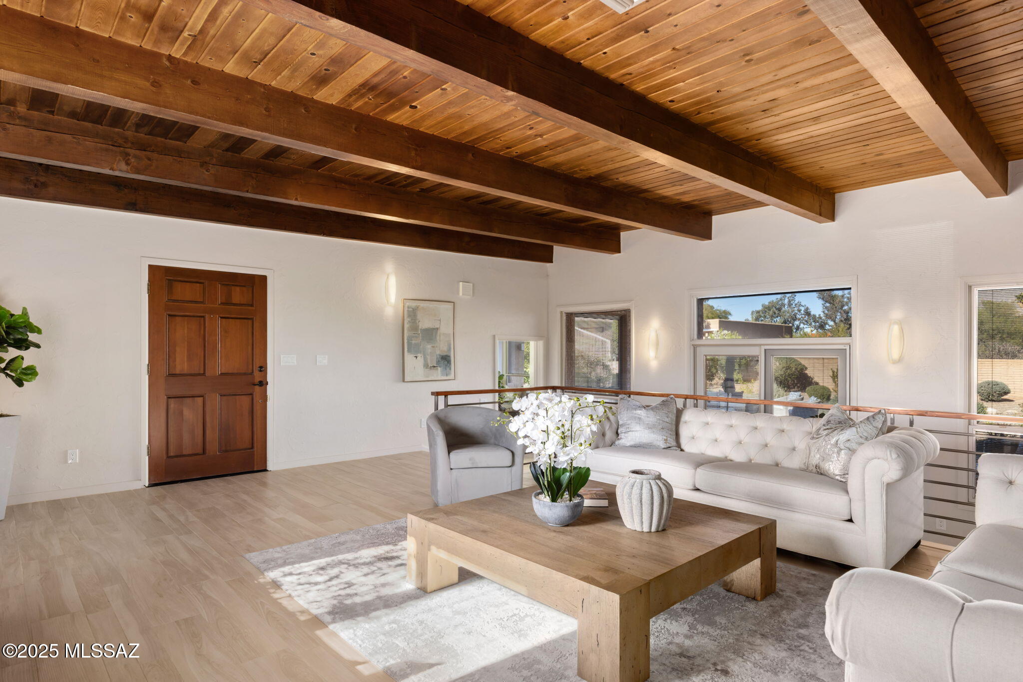 5671 N Placita Stilbayo